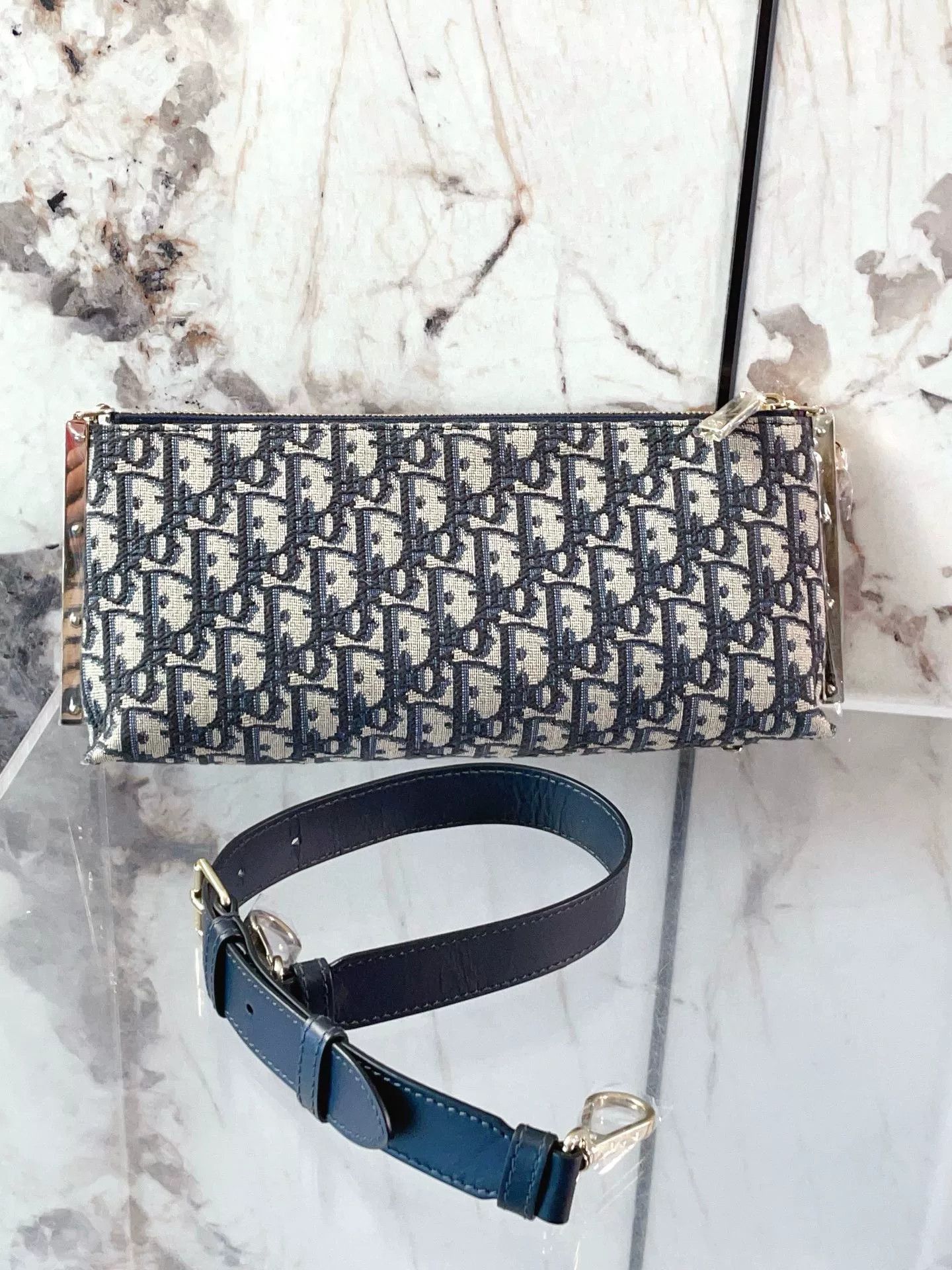 Dior Pre-loved Bag Very good condition Size ONE SIZE - 2 Thumbnail