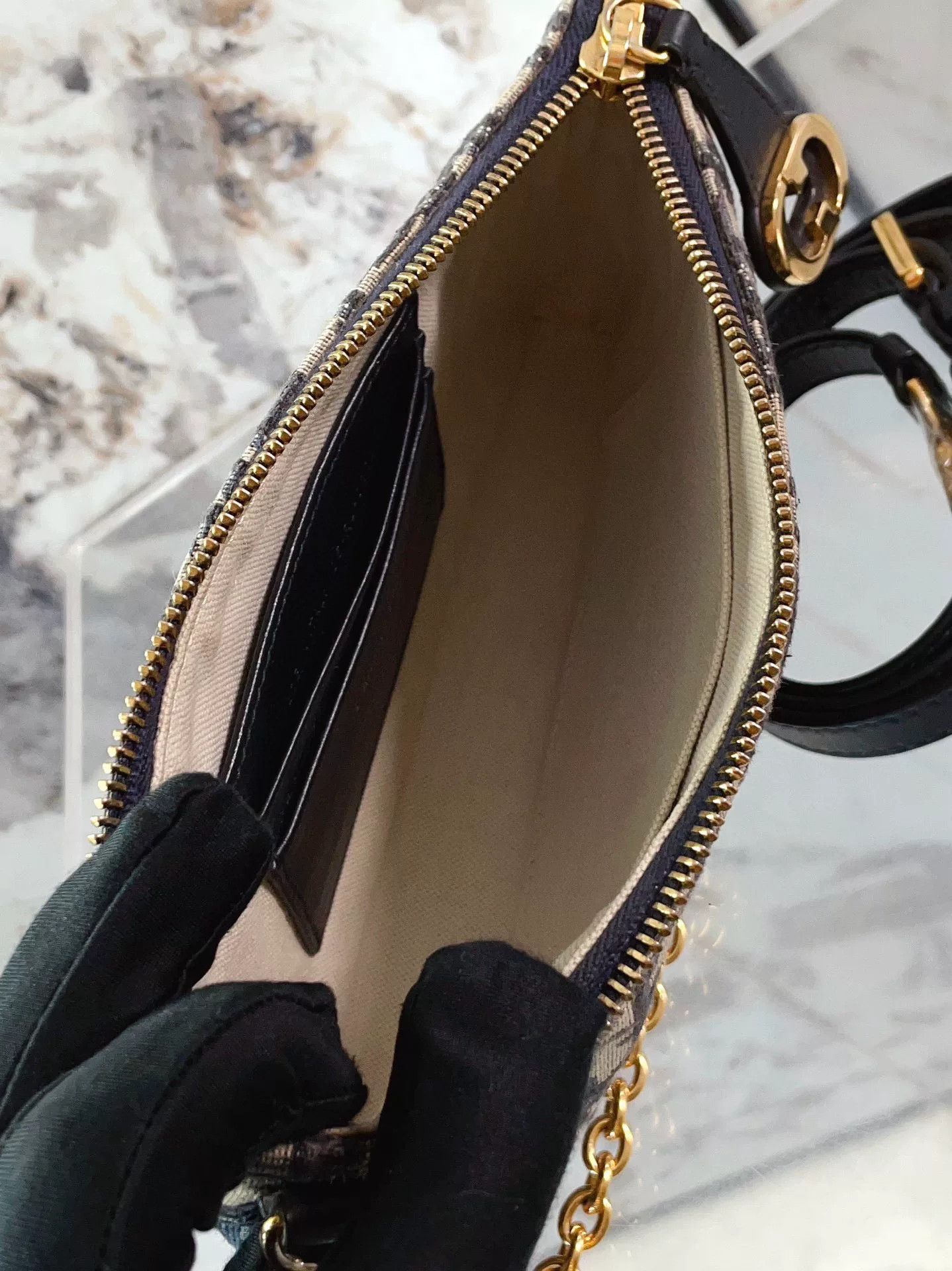 Dior Pre-loved Bag Very good condition Size ONE SIZE - 9 Thumbnail
