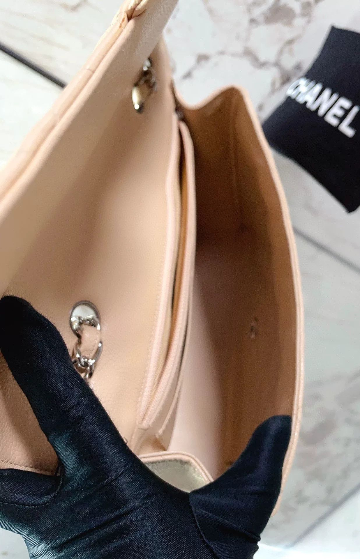 Chanel Pre-loved Bag Very good condition Size ONE SIZE - 9 Thumbnail