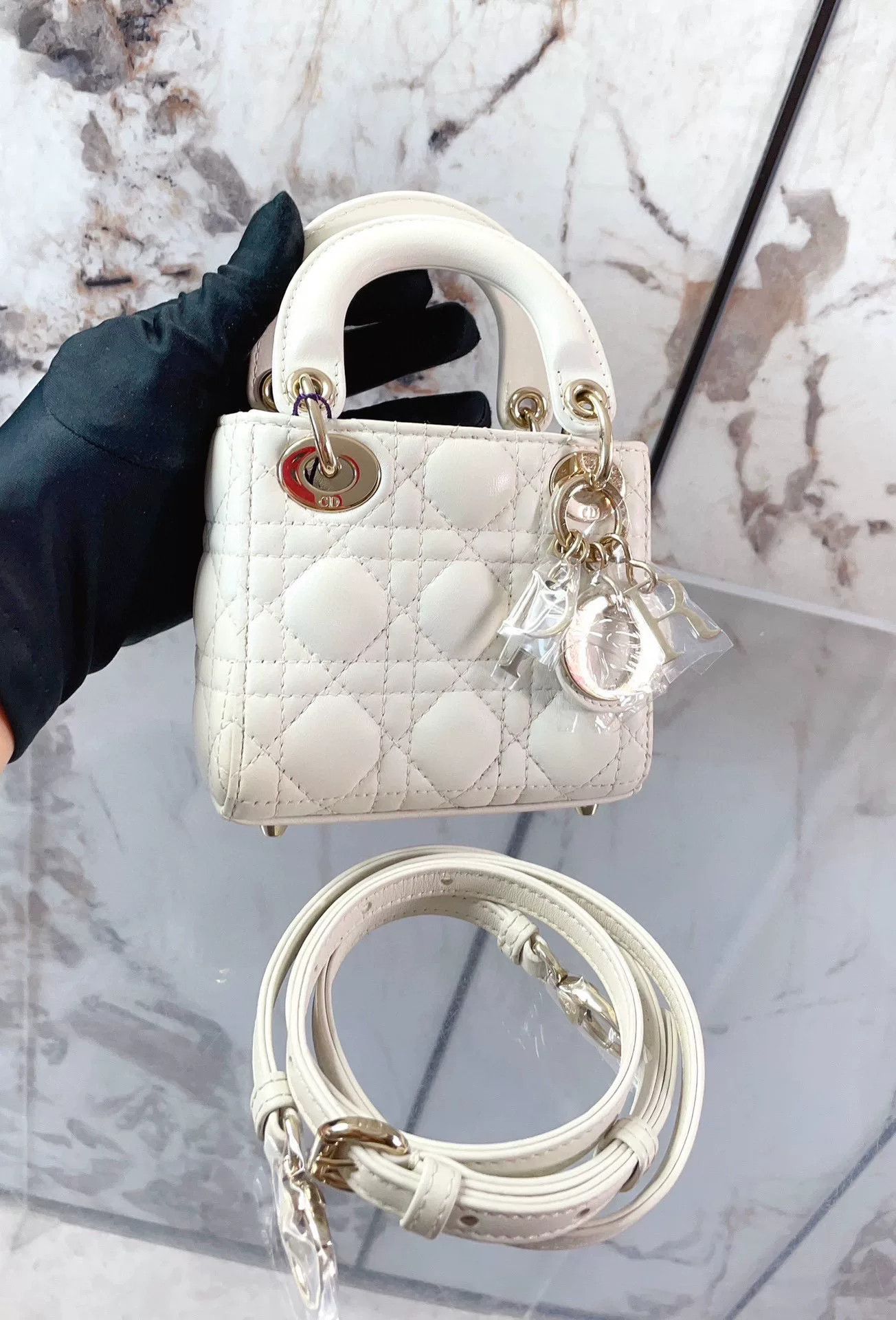 Dior Pre-loved Bag Very good condition Size ONE SIZE - 6 Thumbnail