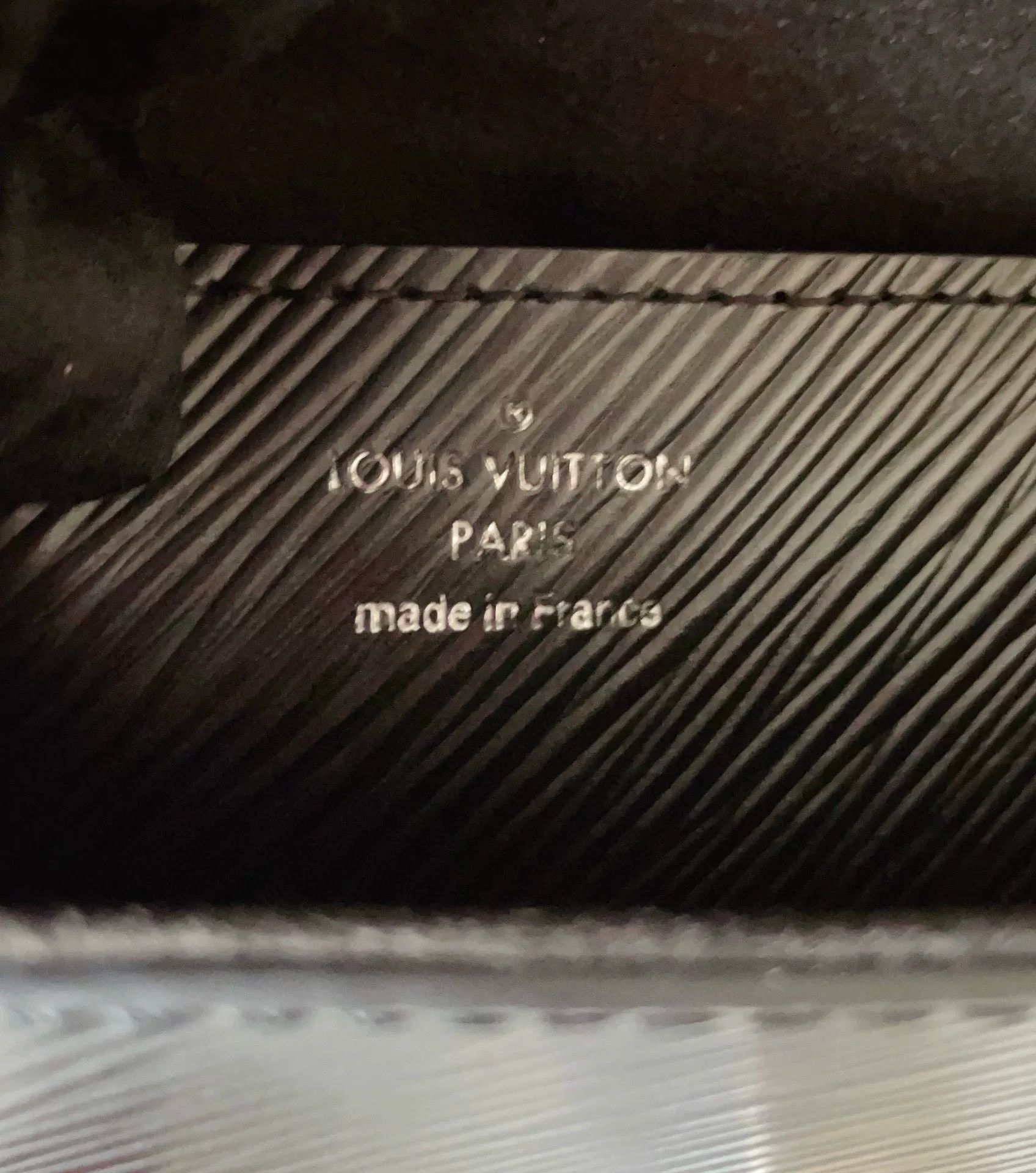 Louis Vuitton Pre-loved Bag Very good condition Size ONE SIZE - 8 Thumbnail