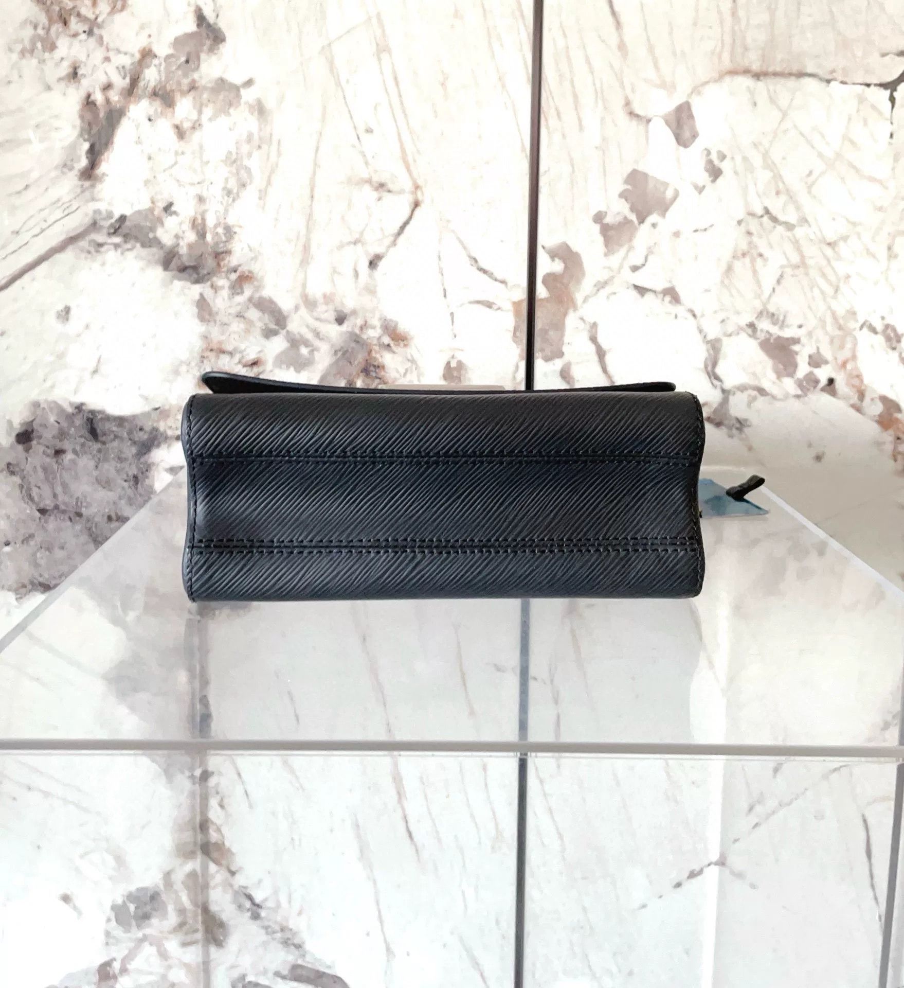 Louis Vuitton Pre-loved Bag Very good condition Size ONE SIZE - 4 Thumbnail