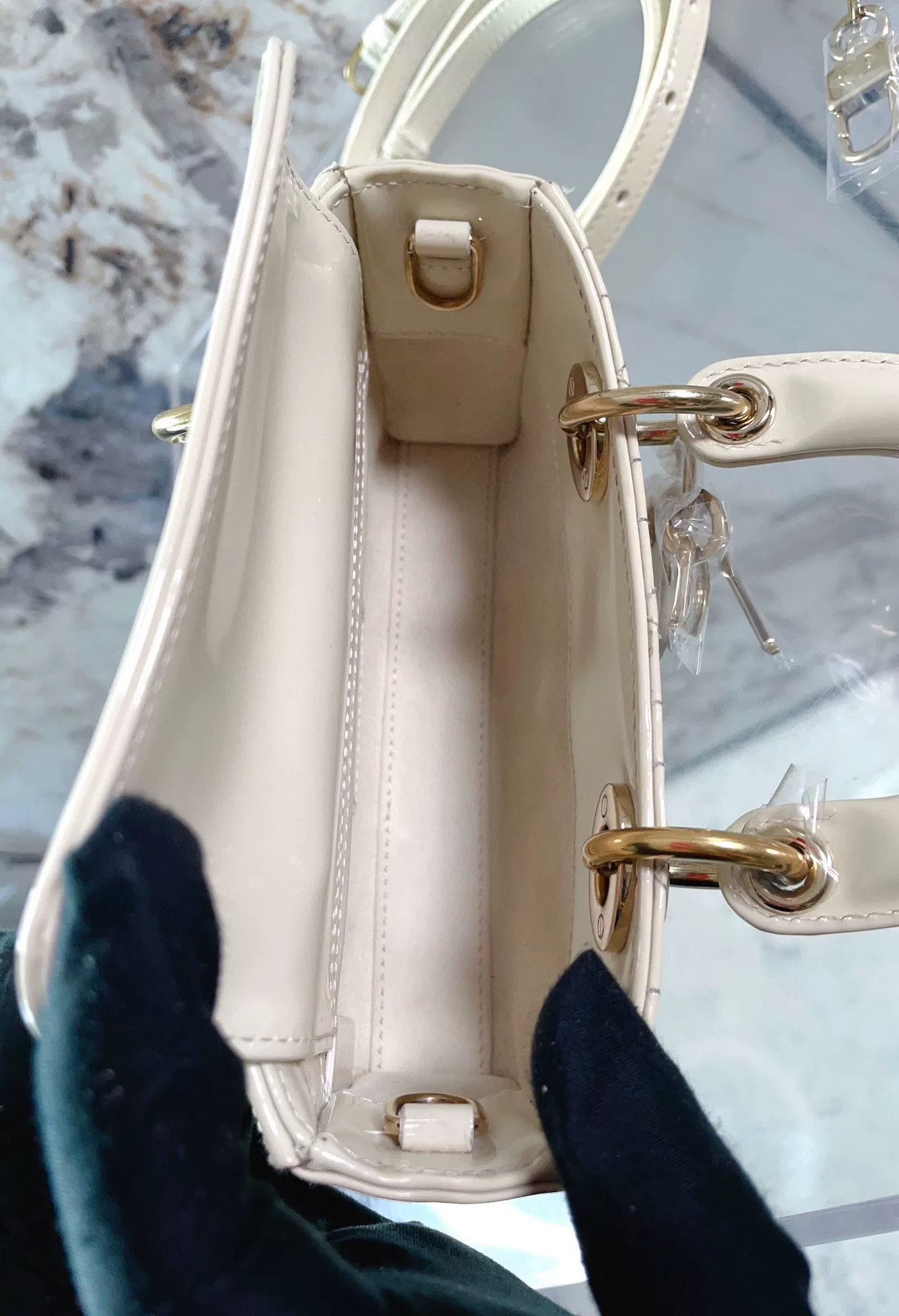 Dior Pre-loved Bag Very good condition Size ONE SIZE - 9 Thumbnail