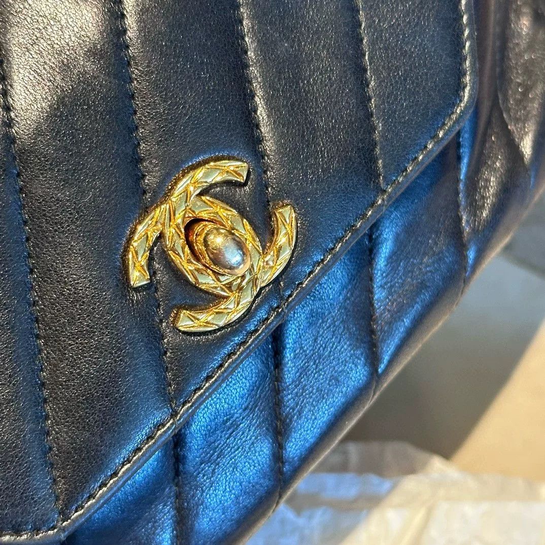 Chanel Pre-loved Bag Very good condition Size ONE SIZE - 7 Thumbnail