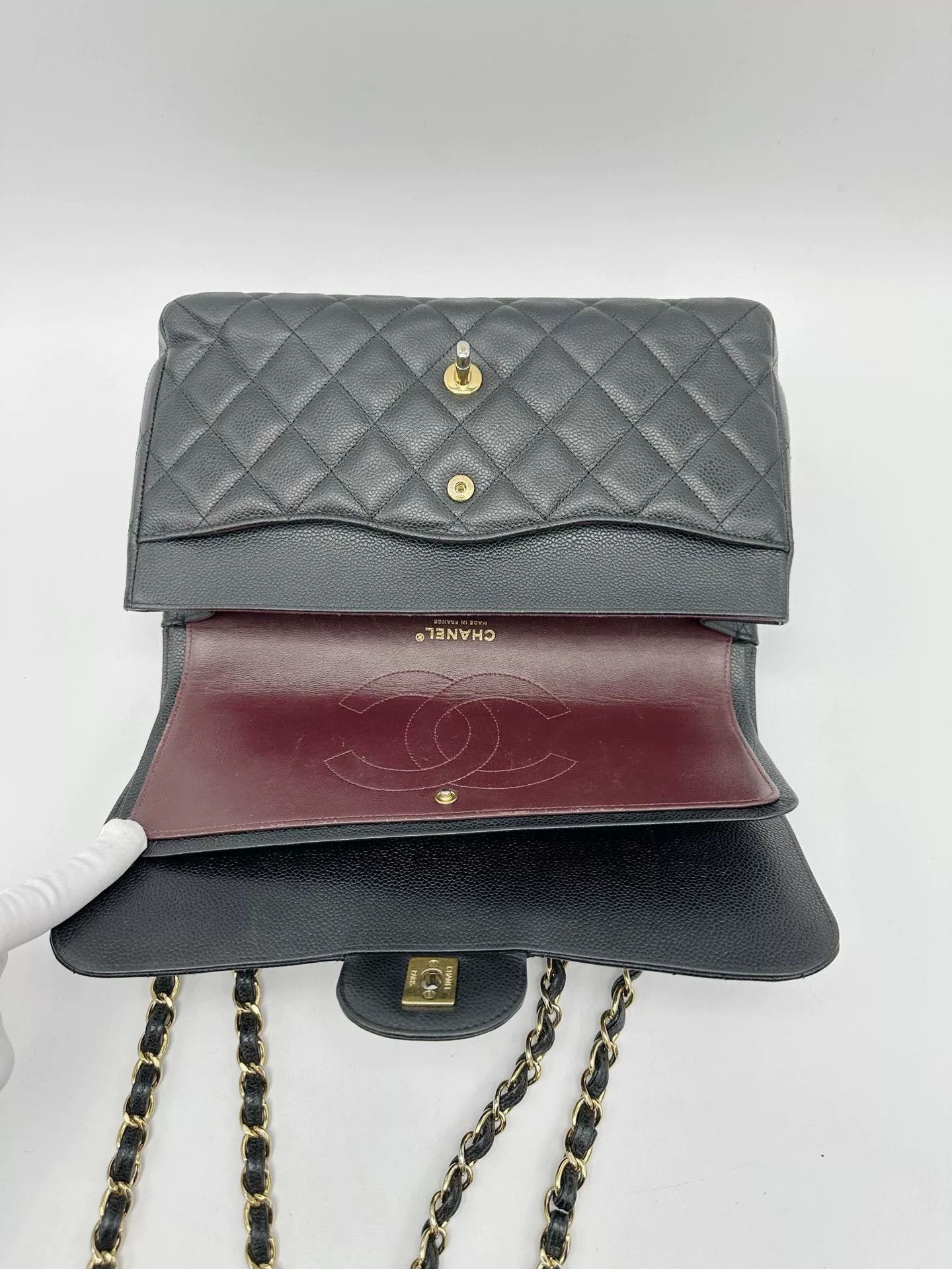 Chanel Pre-loved Bag Very good condition Size ONE SIZE - 7 Thumbnail