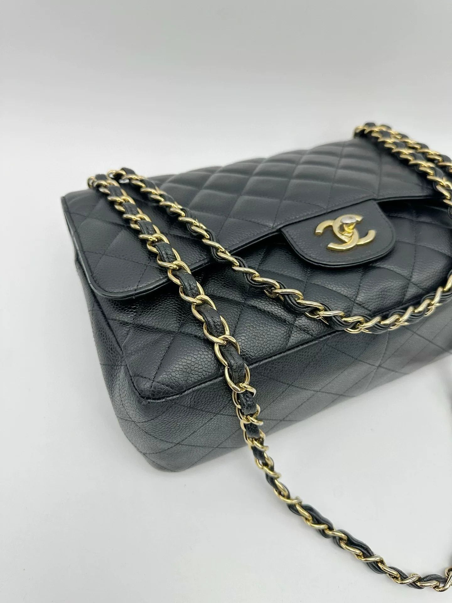 Chanel Pre-loved Bag Very good condition Size ONE SIZE - 5 Thumbnail