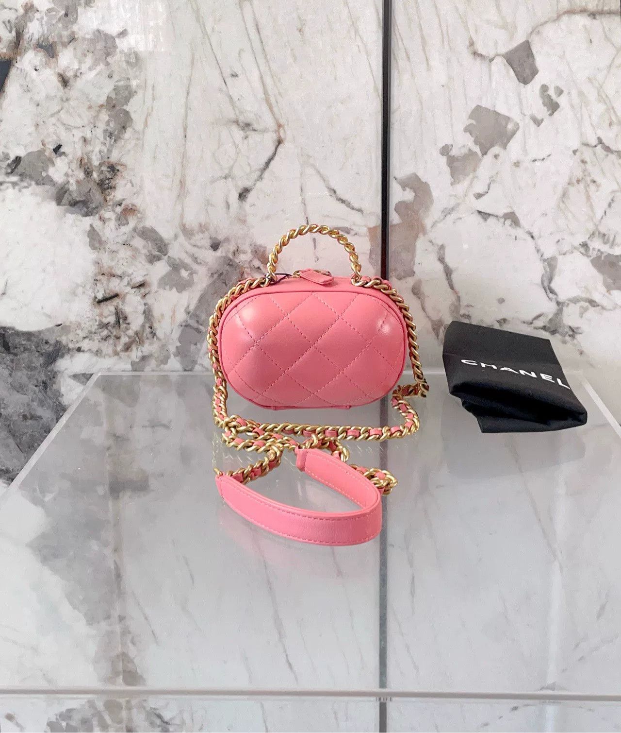 Chanel Pre-loved Bag Very good condition Size ONE SIZE - 2 Thumbnail