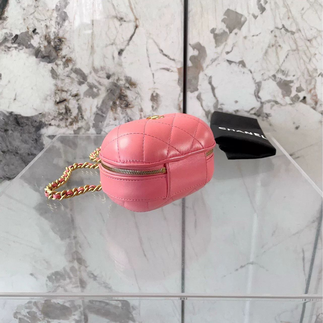 Chanel Pre-loved Bag Very good condition Size ONE SIZE - 5 Thumbnail