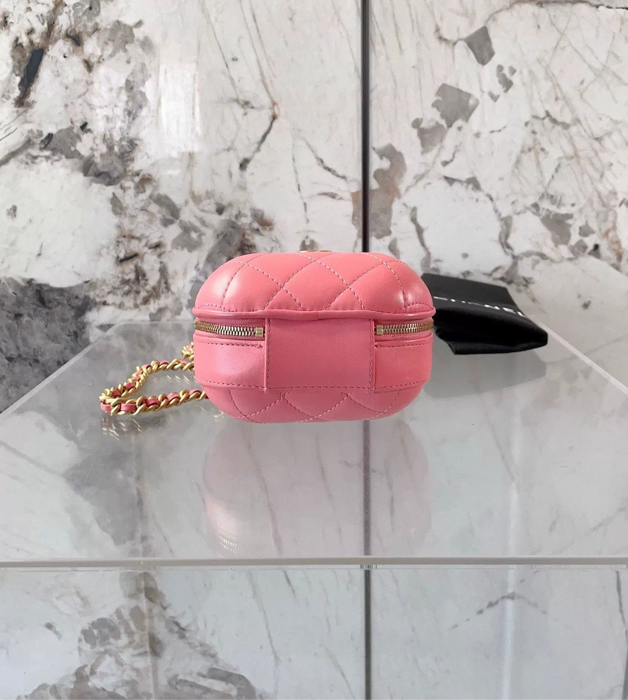 Chanel Pre-loved Bag Very good condition Size ONE SIZE - 4 Thumbnail