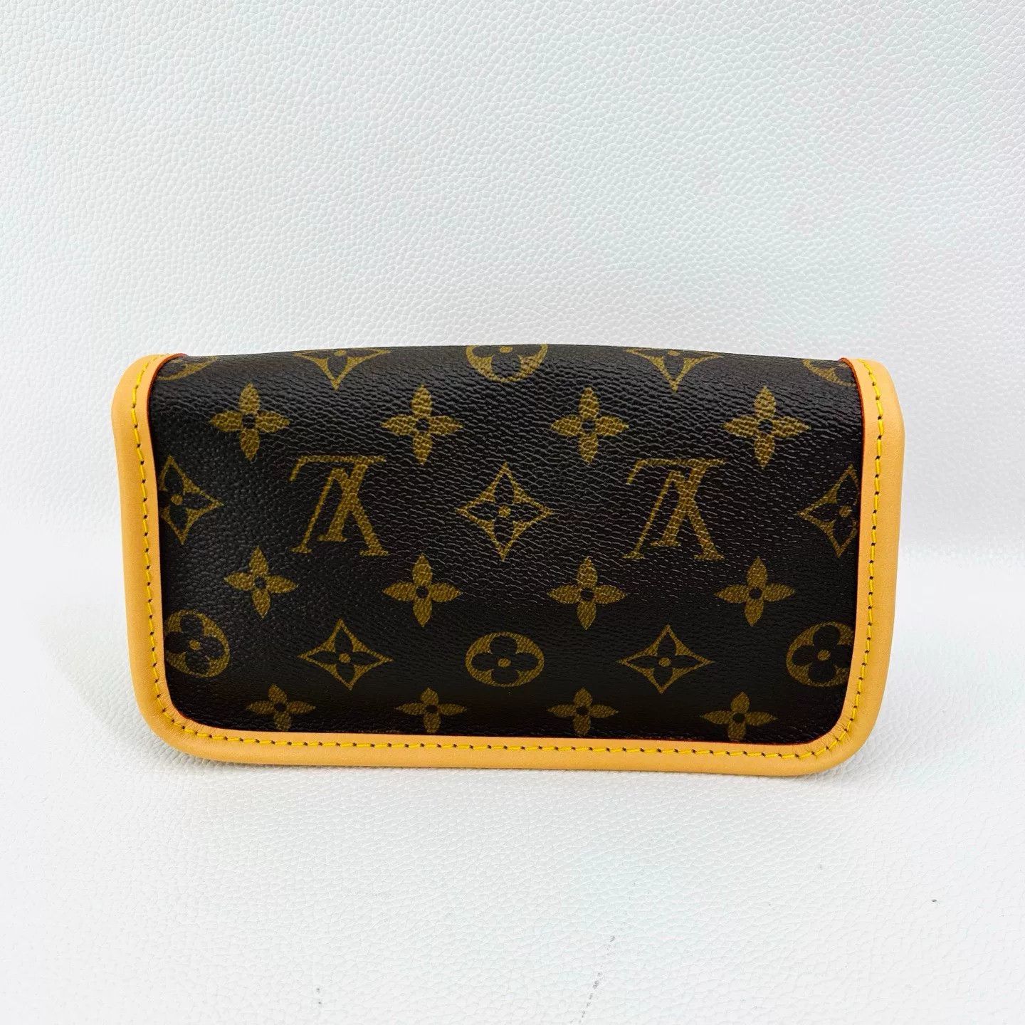 Louis Vuitton Pre-loved Bag Very good condition Size ONE SIZE - 2 Thumbnail