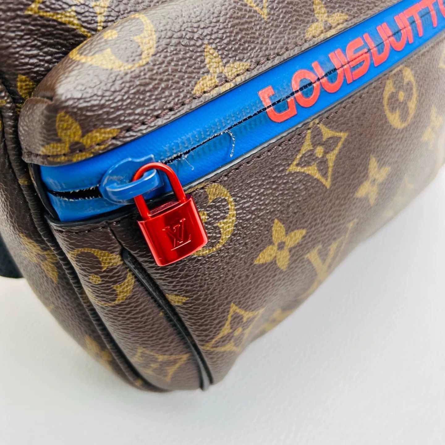 Louis Vuitton Pre-loved Bag Very good condition Size ONE SIZE - 4 Thumbnail