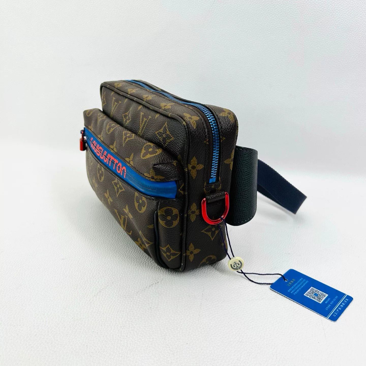 Louis Vuitton Pre-loved Bag Very good condition Size ONE SIZE - 3 Thumbnail