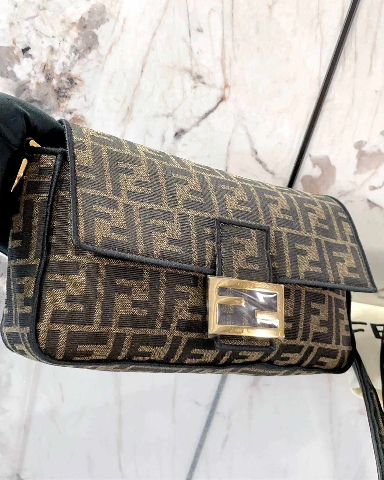 Fendi Pre-loved Bag Very good condition Size ONE SIZE - 6 Thumbnail