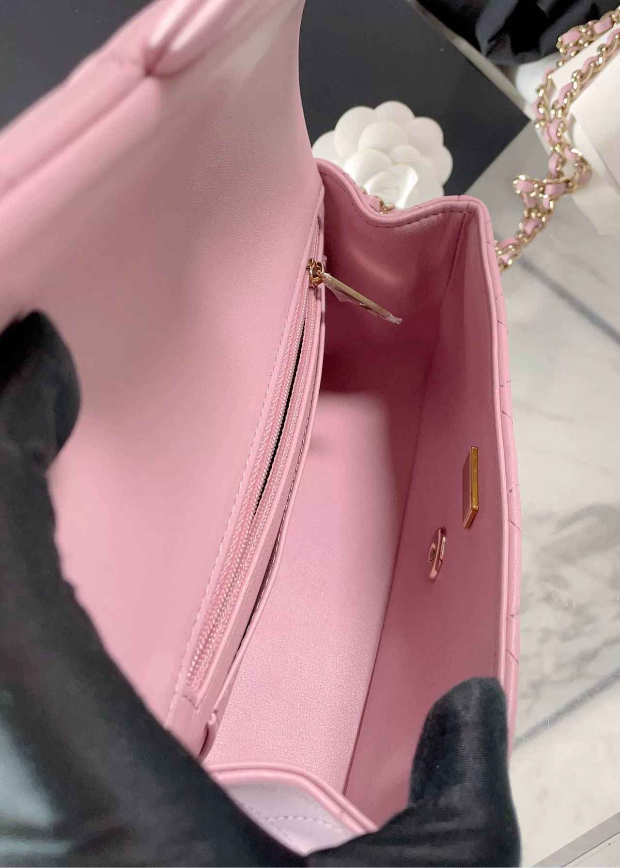 Chanel Pre-loved Bag Very good condition Size ONE SIZE - 9 Thumbnail