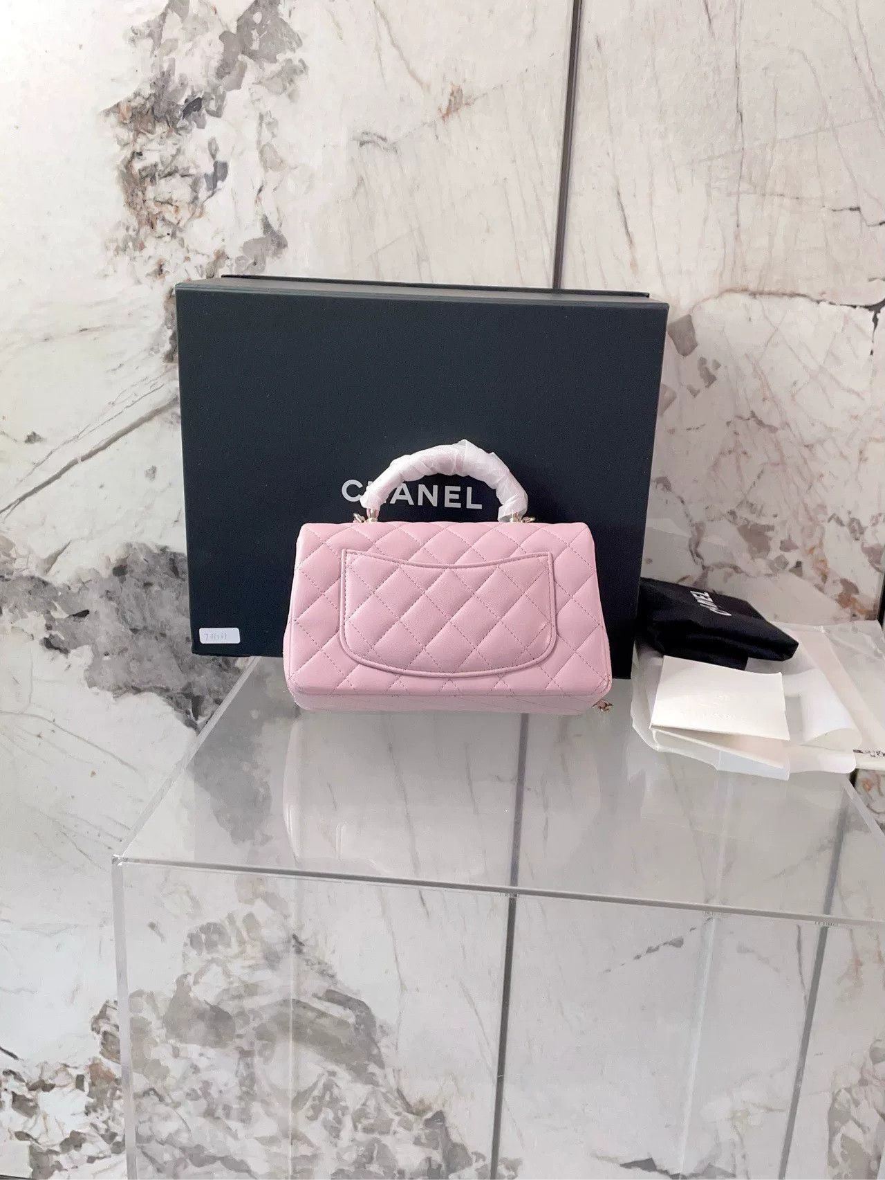 Chanel Pre-loved Bag Very good condition Size ONE SIZE - 2 Thumbnail