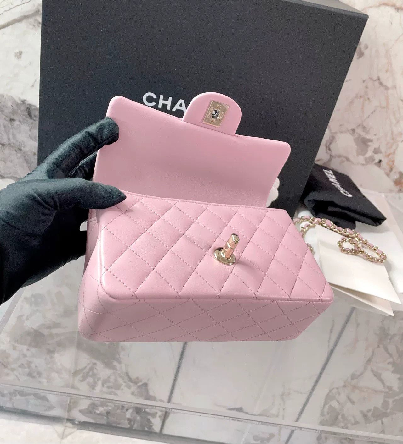Chanel Pre-loved Bag Very good condition Size ONE SIZE - 7 Thumbnail
