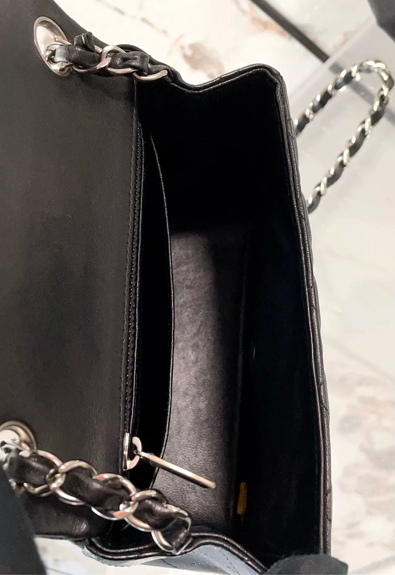 Chanel Pre-loved Bag Very good condition Size ONE SIZE - 9 Thumbnail