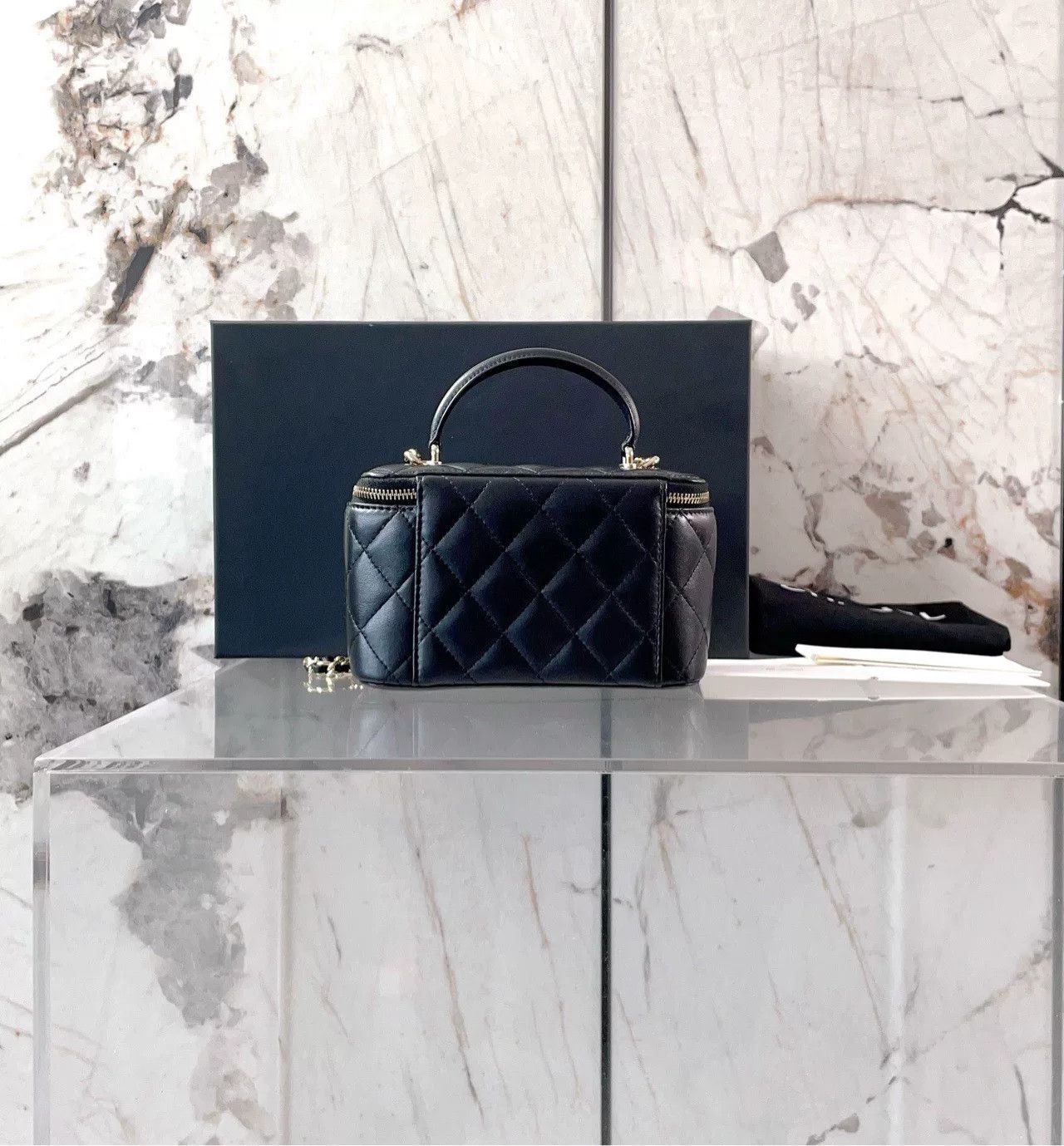 Chanel Pre-loved Bag Very good condition Size ONE SIZE - 2 Thumbnail