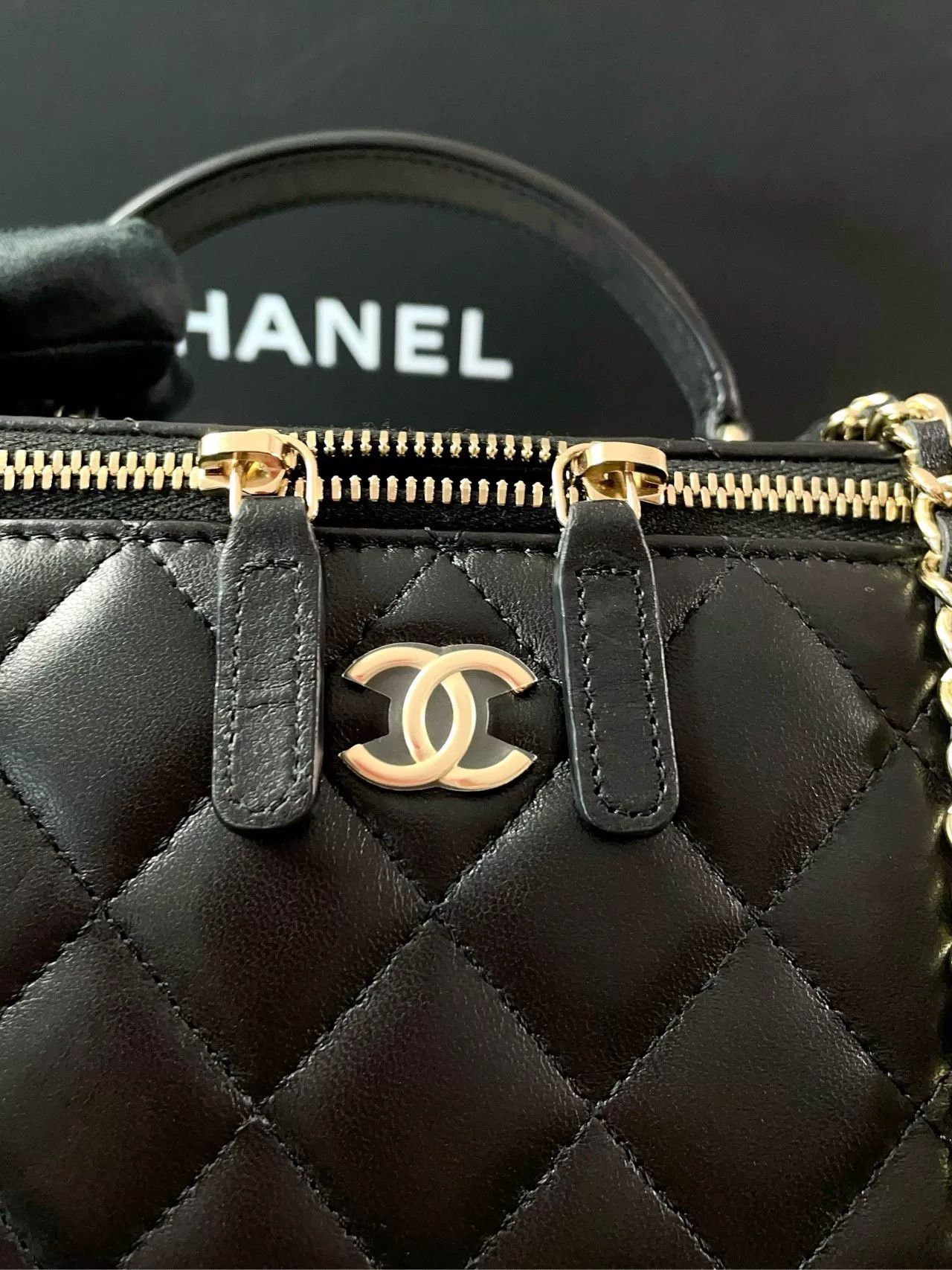 Chanel Pre-loved Bag Very good condition Size ONE SIZE - 7 Thumbnail