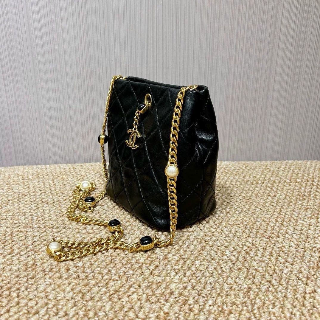 Chanel Pre-loved Bag Very good condition Size ONE SIZE - 4 Thumbnail