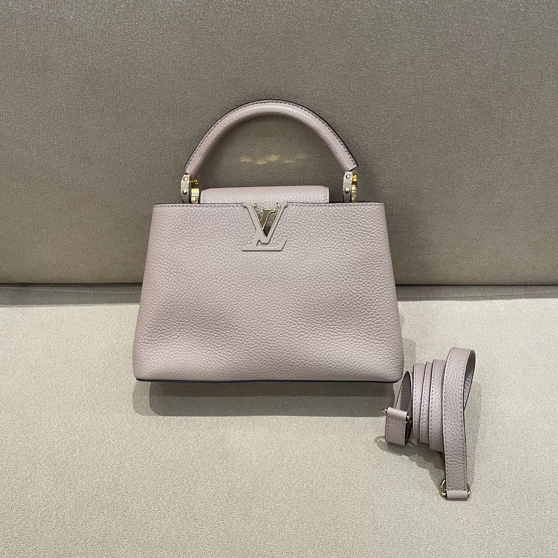 Louis Vuitton Pre-loved Bag Very good condition Size ONE SIZE - 9 Thumbnail