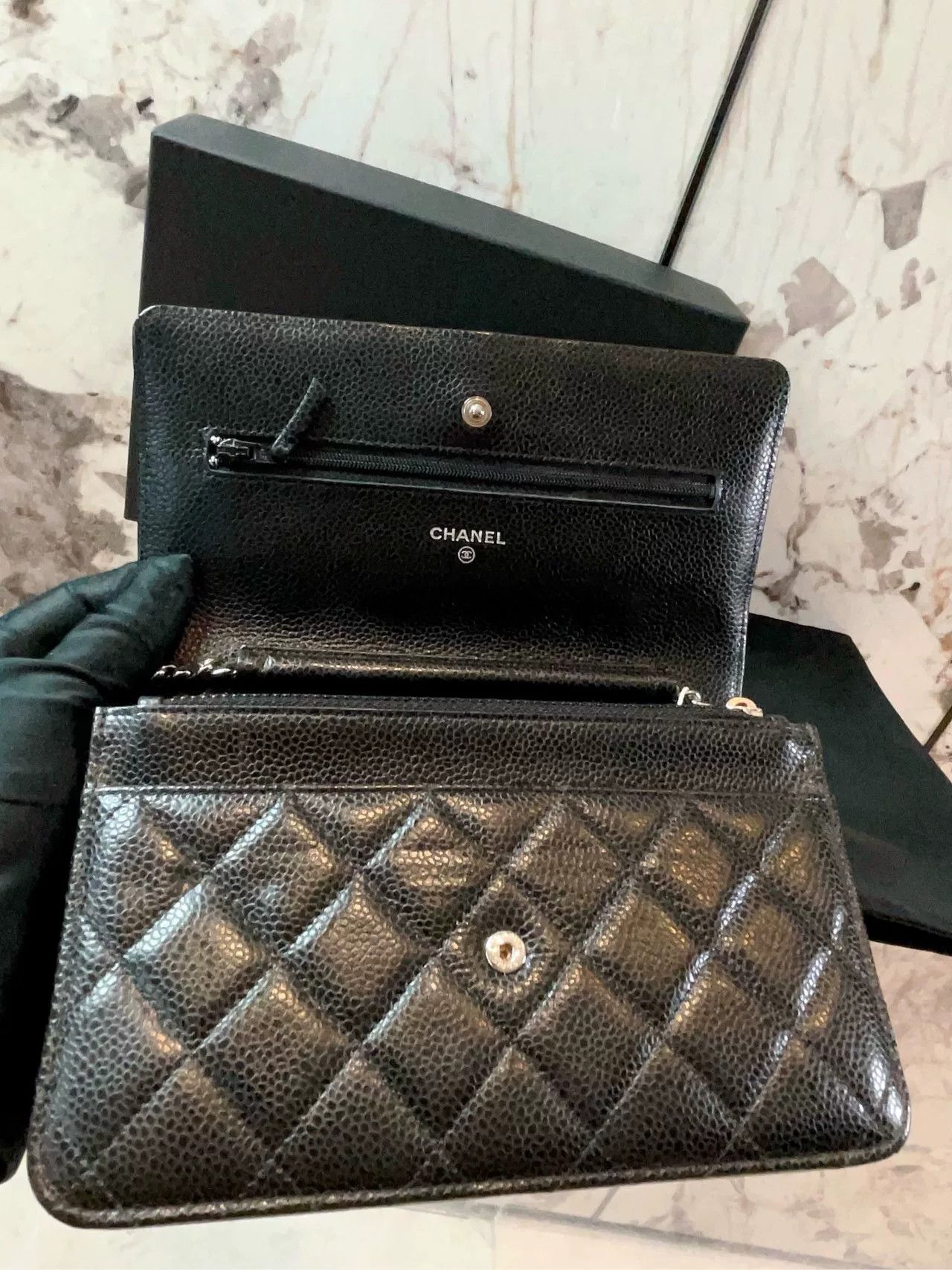 Chanel Pre-loved Bag Very good condition Size ONE SIZE - 7 Thumbnail