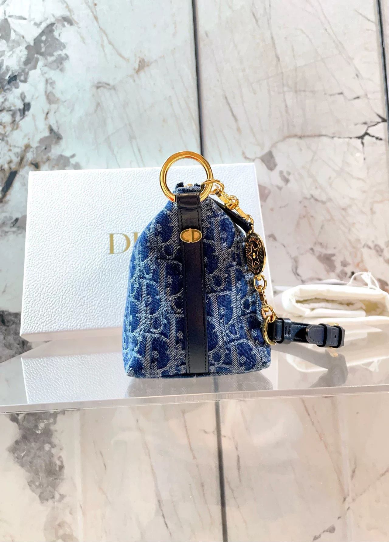 Dior Pre-loved Bag Very good condition Size ONE SIZE - 3 Thumbnail