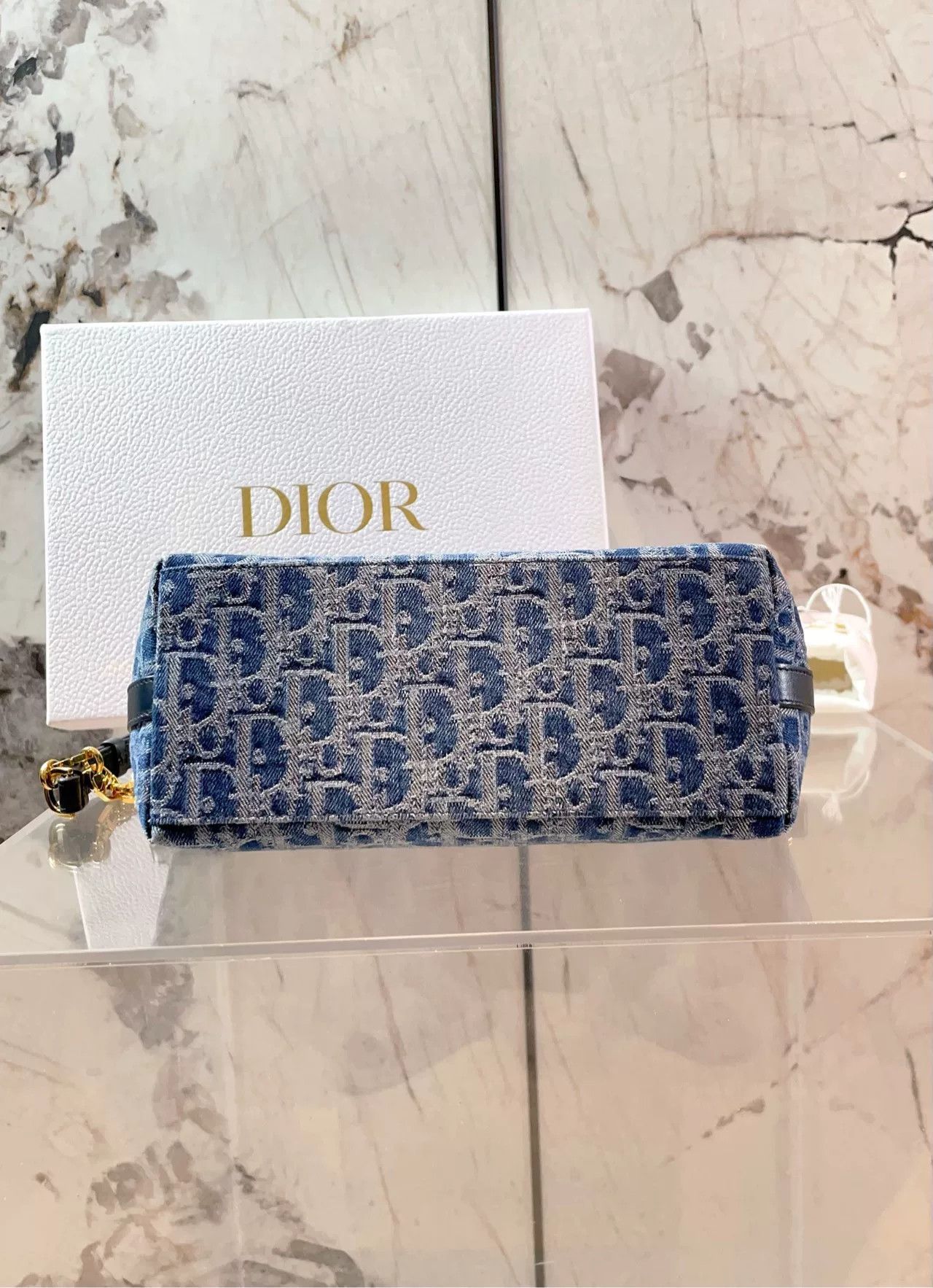 Dior Pre-loved Bag Very good condition Size ONE SIZE - 4 Thumbnail
