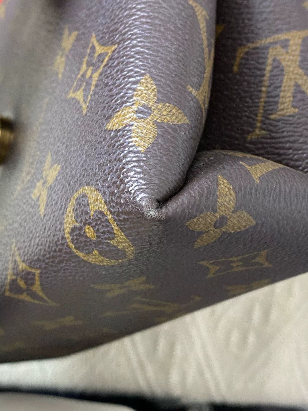 Louis Vuitton Pre-loved Bag Very good condition Size ONE SIZE - 7 Thumbnail