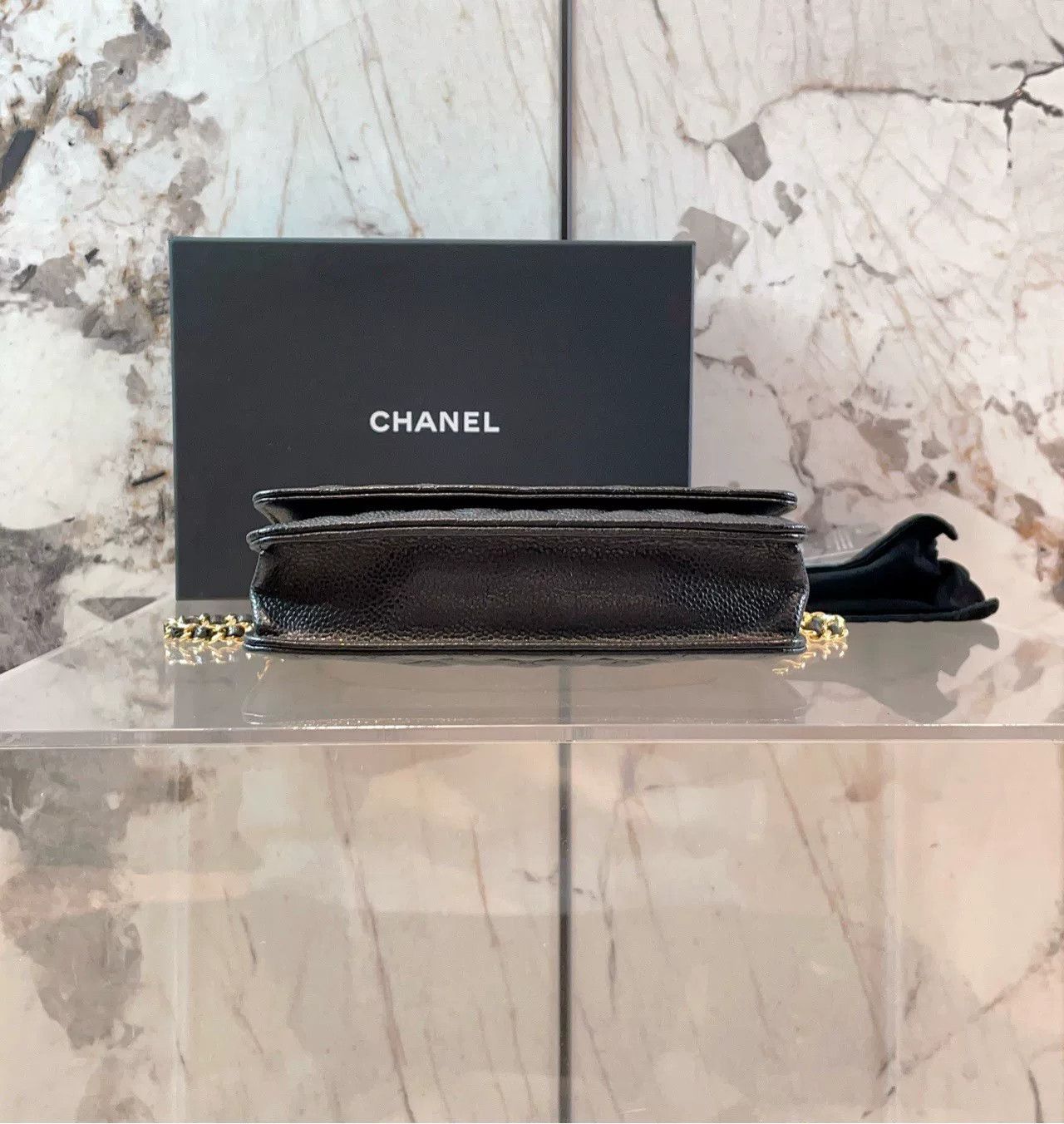 Chanel Pre-loved Bag Very good condition Size ONE SIZE - 4 Thumbnail
