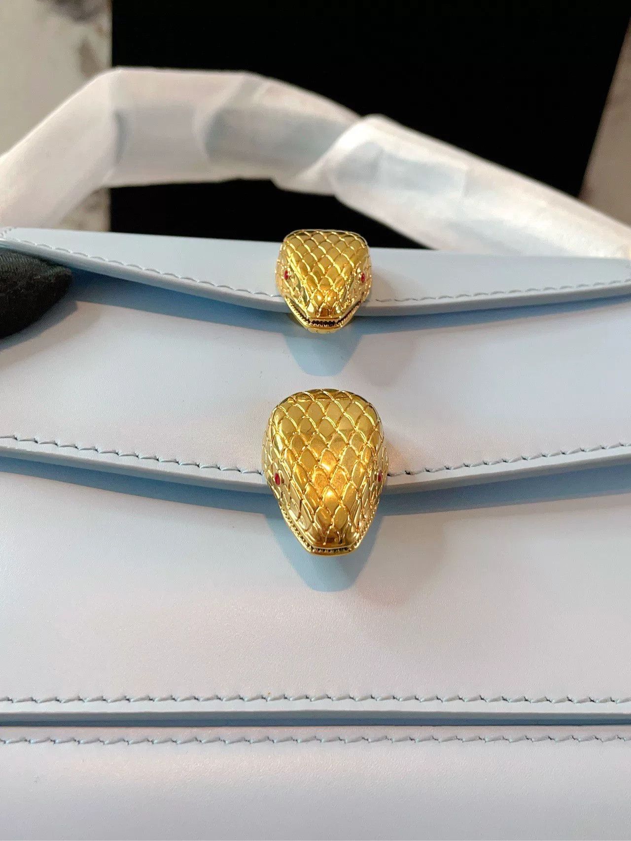 Bvlgari Pre-loved Bag Very good condition Size ONE SIZE - 7 Thumbnail