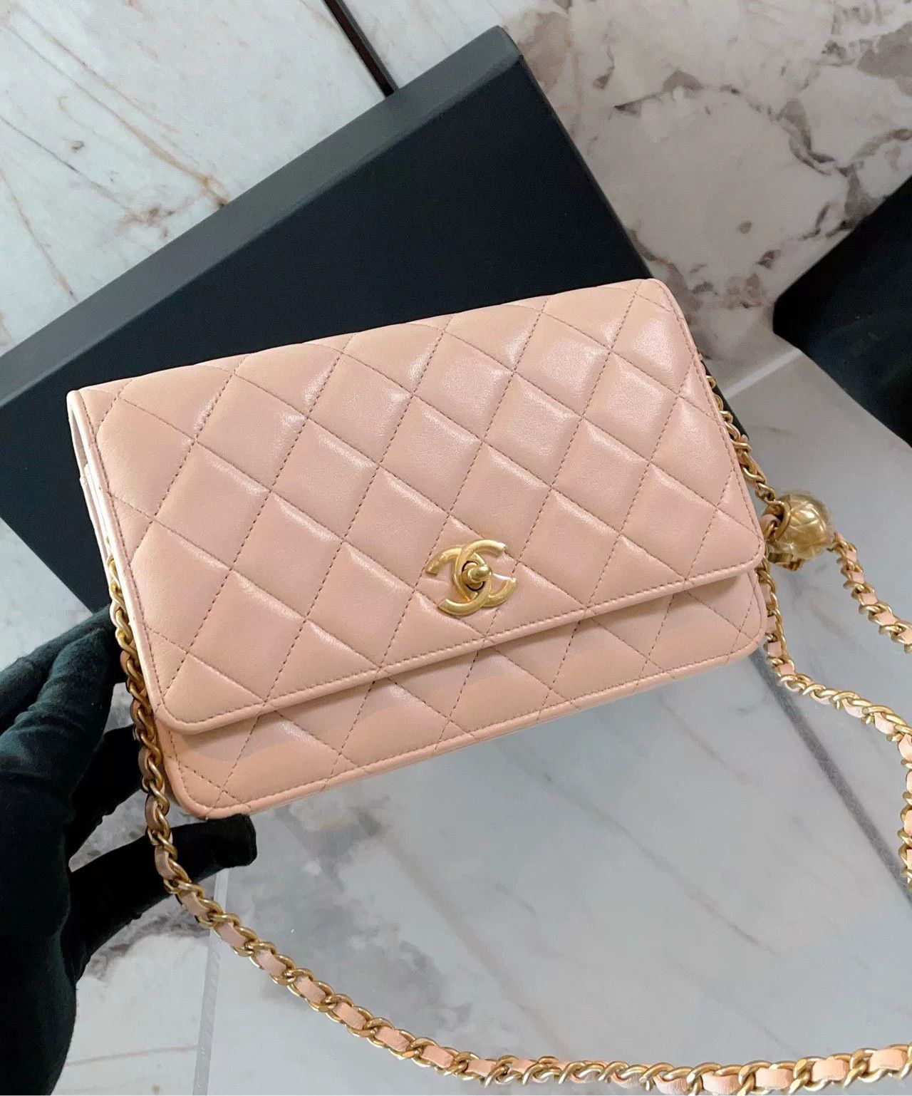 Chanel Pre-loved Bag Very good condition Size ONE SIZE - 6 Thumbnail