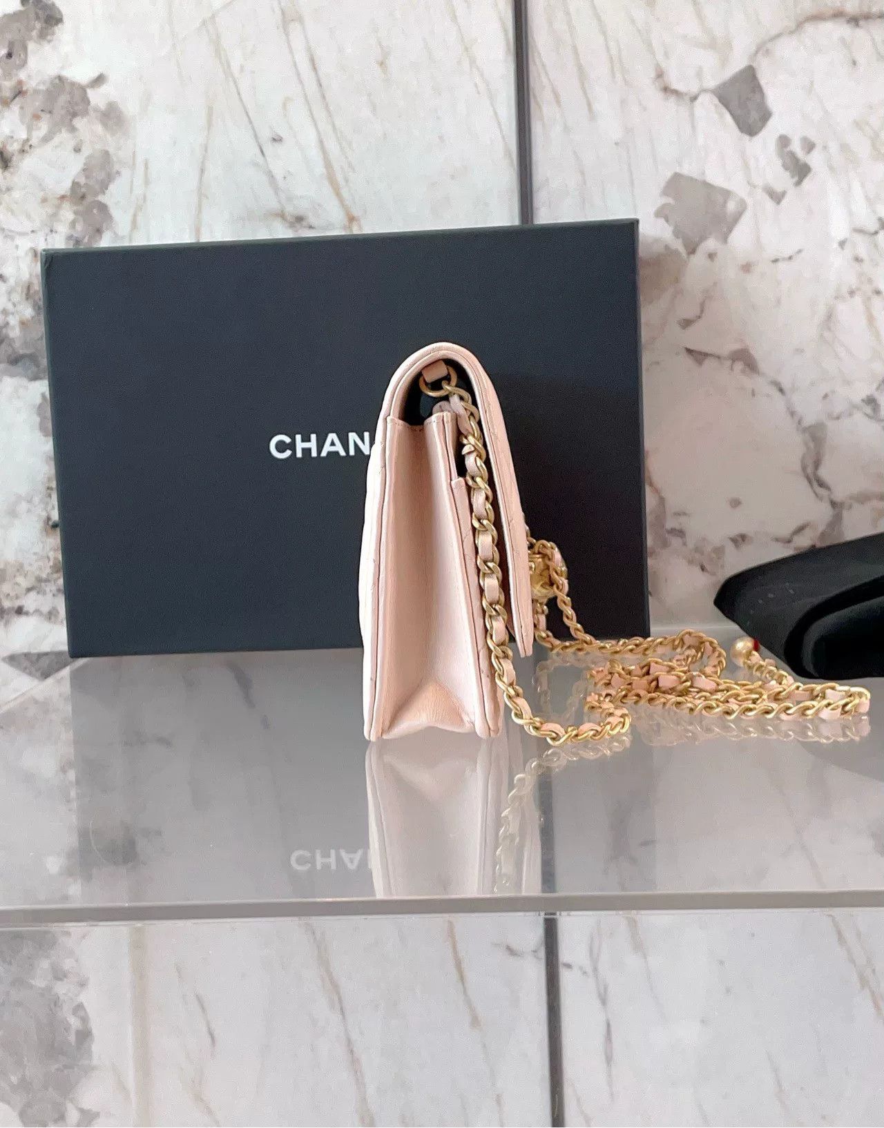 Chanel Pre-loved Bag Very good condition Size ONE SIZE - 3 Thumbnail