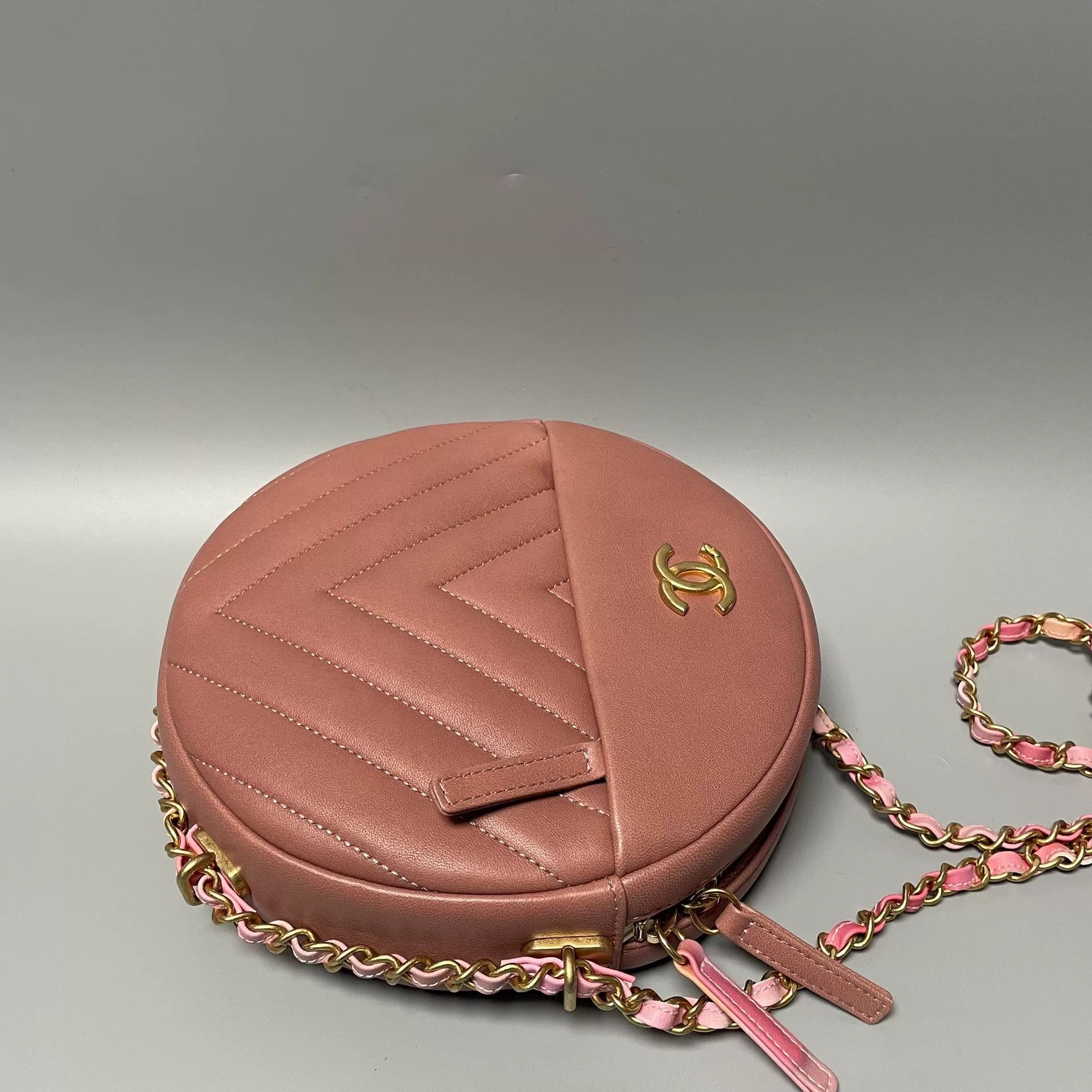 Chanel Pre-loved Bag Very good condition Size ONE SIZE - 3 Thumbnail
