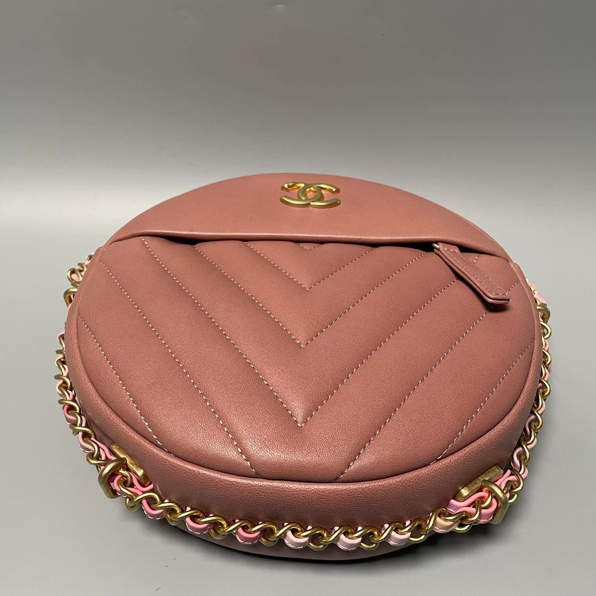 Chanel Pre-loved Bag Very good condition Size ONE SIZE - 5 Thumbnail