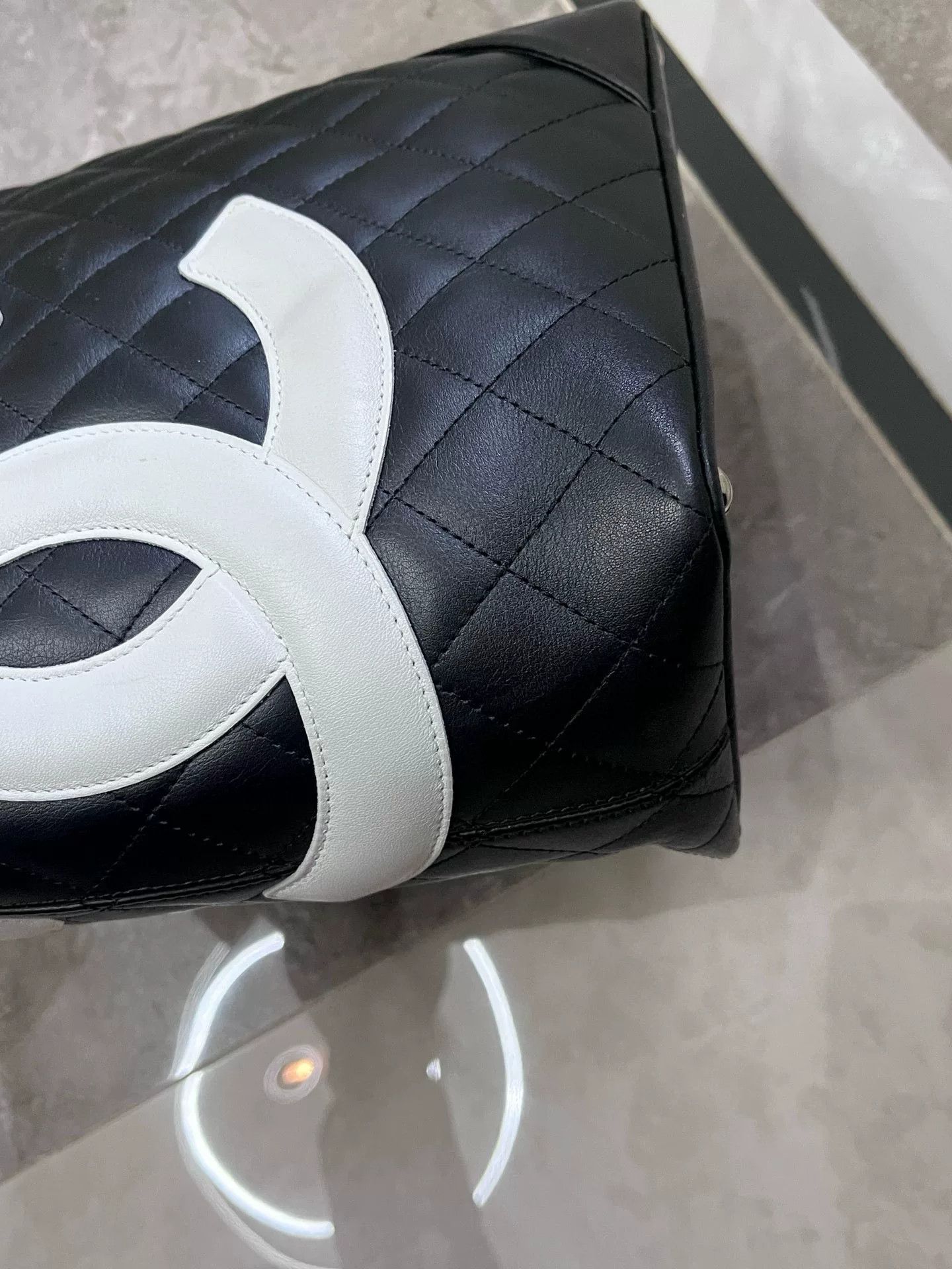 Chanel Pre-loved Bag Very good condition Size ONE SIZE - 2 Thumbnail