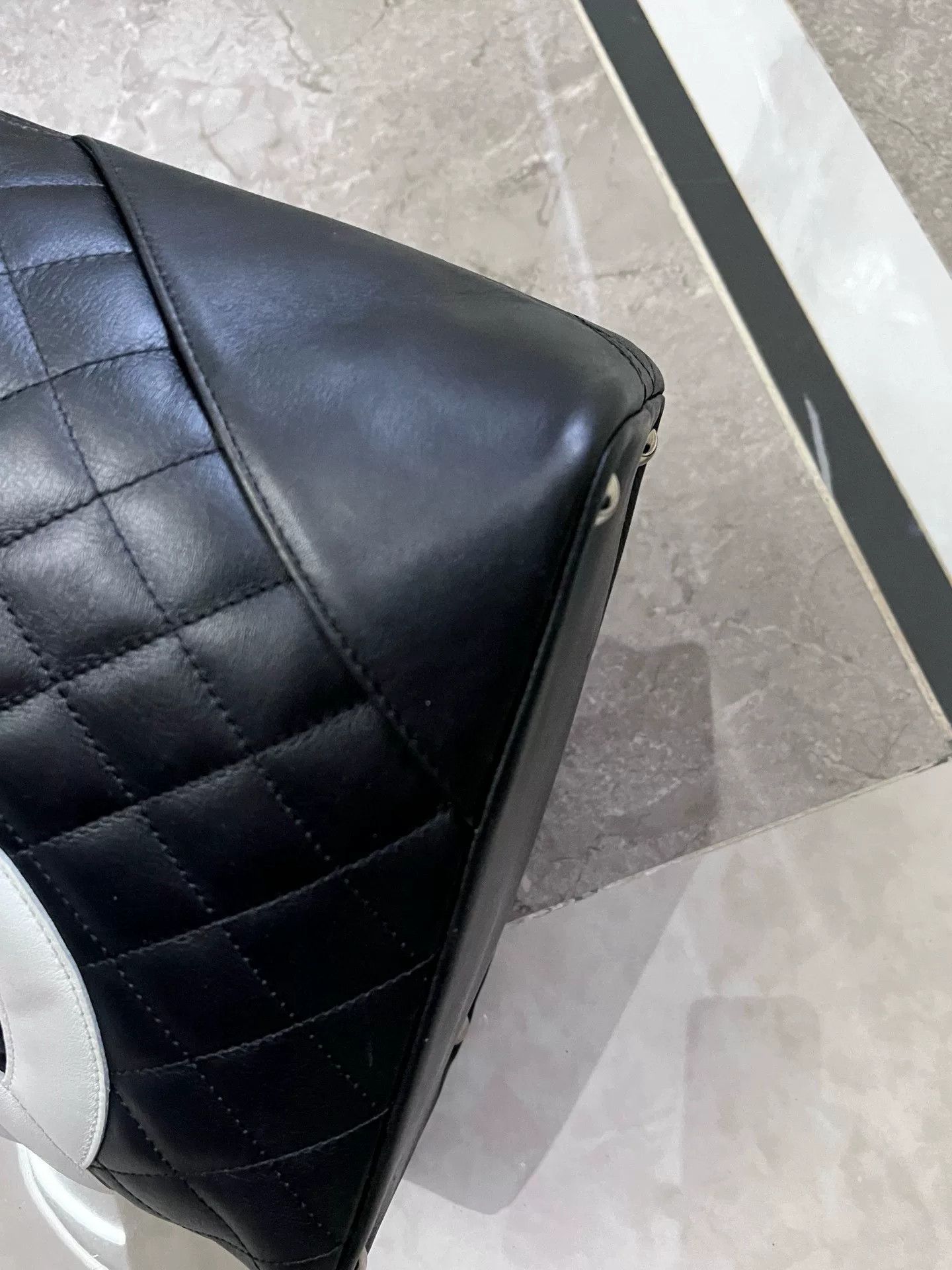 Chanel Pre-loved Bag Very good condition Size ONE SIZE - 7 Thumbnail