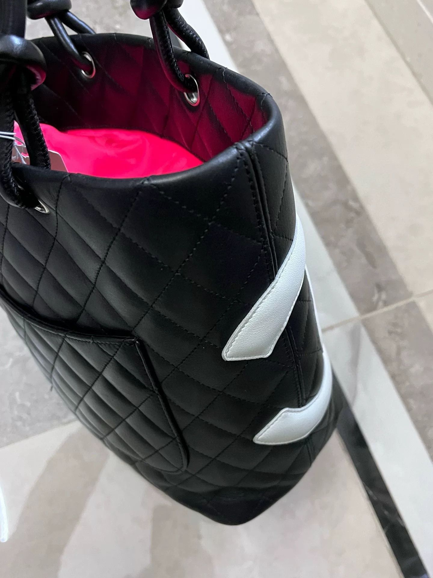 Chanel Pre-loved Bag Very good condition Size ONE SIZE - 8 Thumbnail