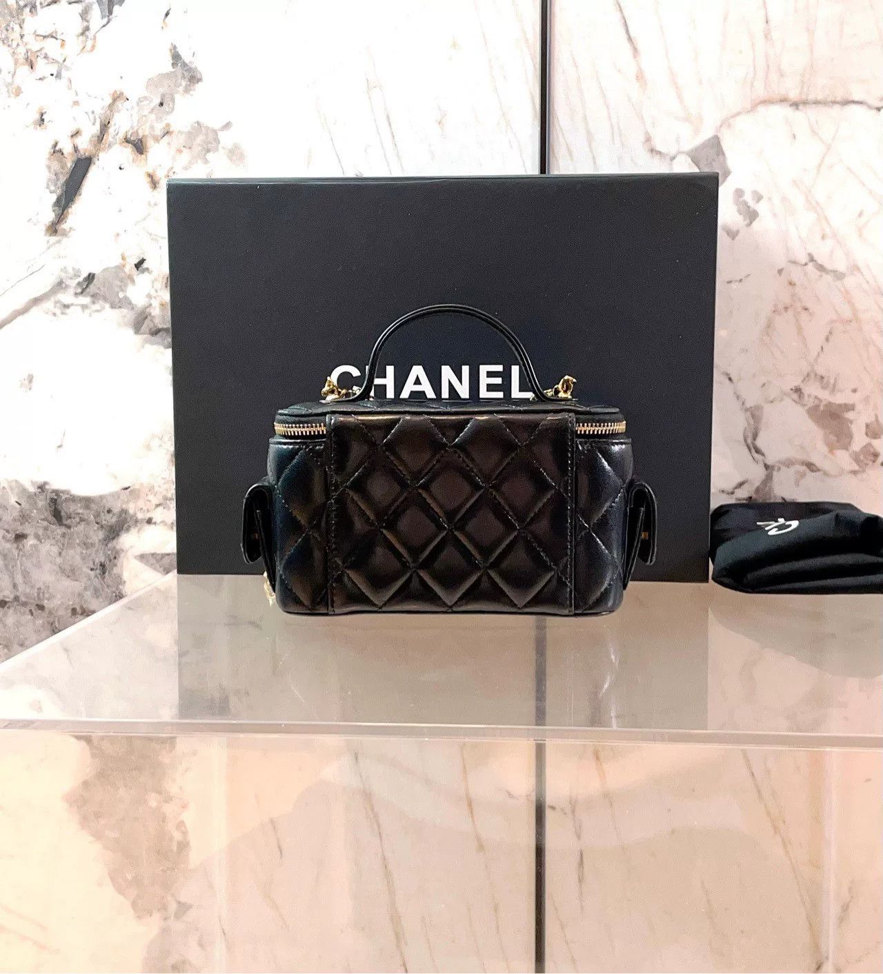 Chanel Pre-loved Bag Very good condition Size ONE SIZE - 2 Thumbnail
