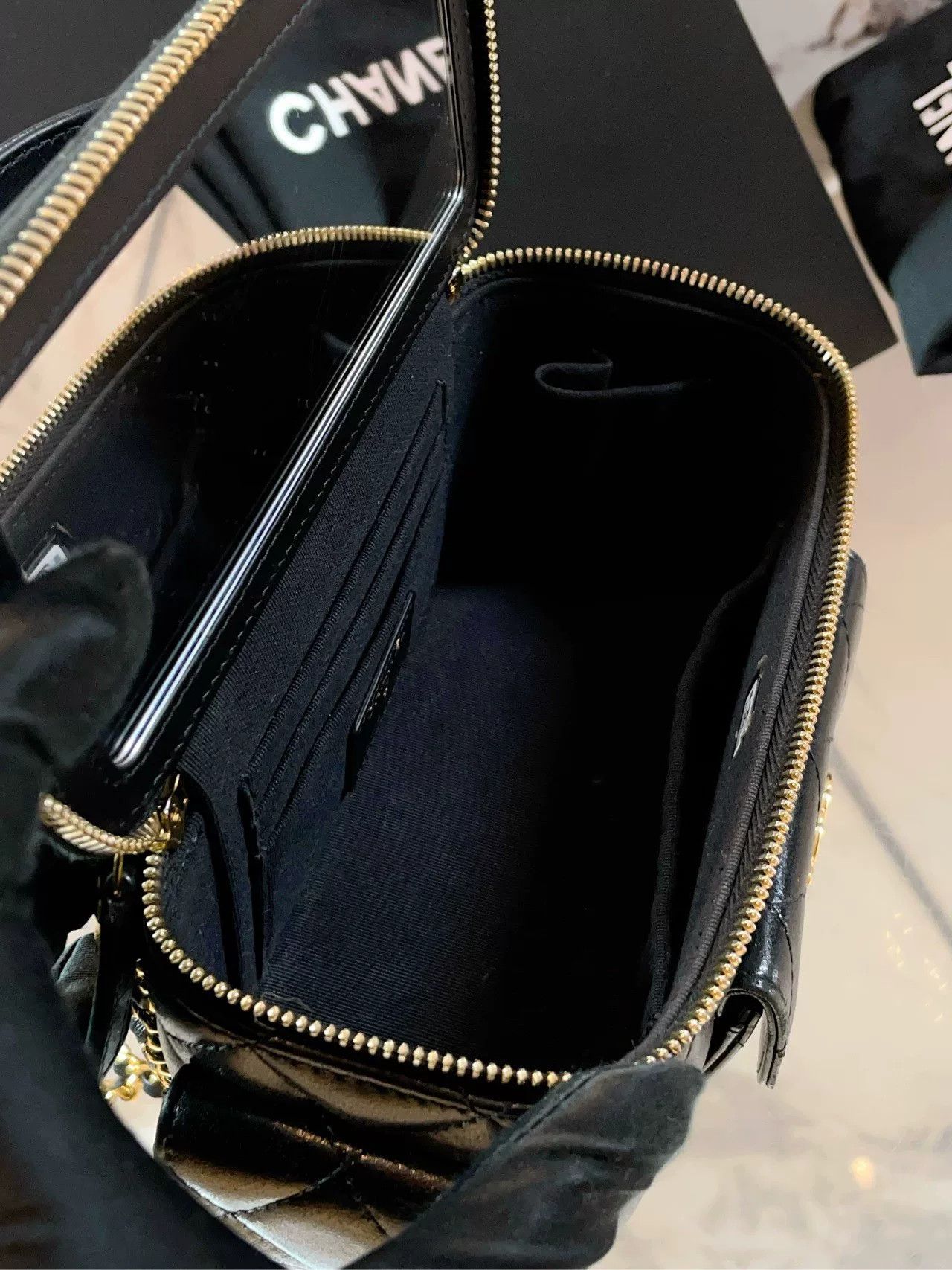Chanel Pre-loved Bag Very good condition Size ONE SIZE - 9 Thumbnail