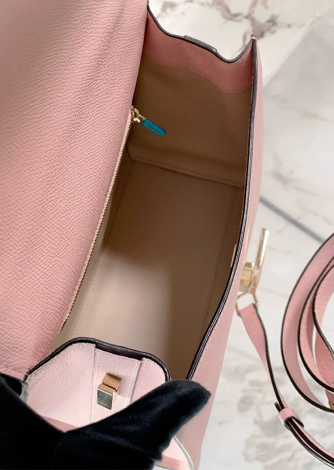 Valextra Pre-loved Bag Very good condition Size ONE SIZE - 9 Thumbnail