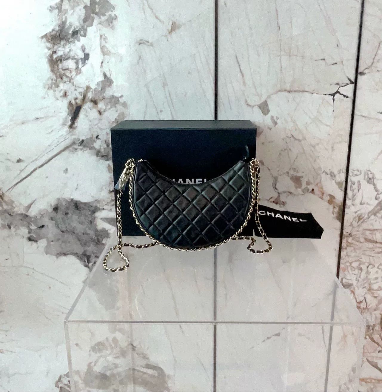 Chanel Pre-loved Bag Very good condition Size ONE SIZE - 2 Thumbnail