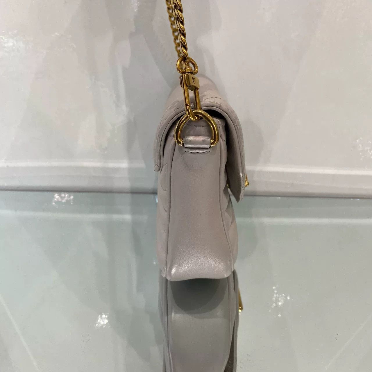 Louis Vuitton Pre-loved Bag Very good condition Size ONE SIZE - 5 Thumbnail