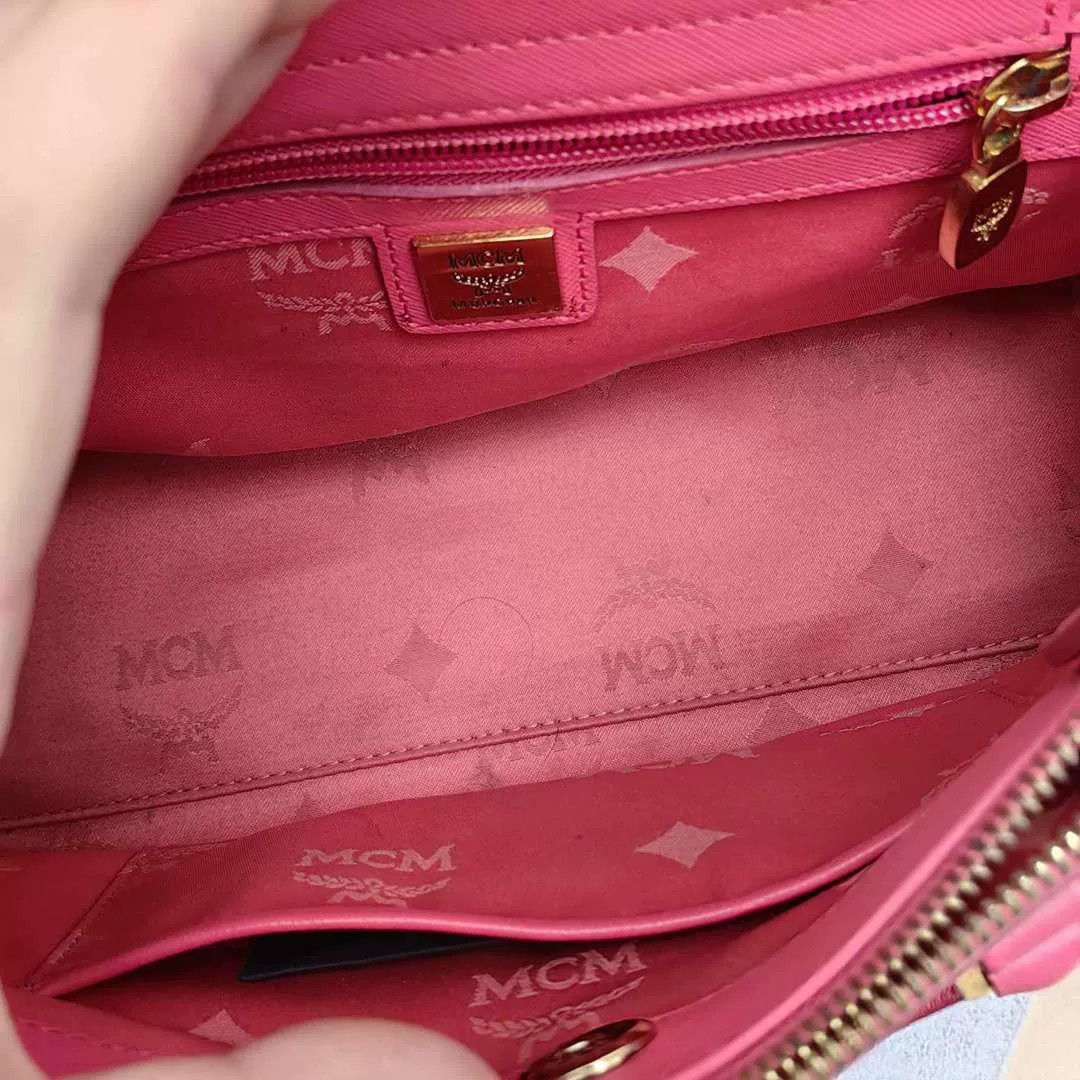 MCM Pre-loved Bag Very good condition Size ONE SIZE - 6 Thumbnail