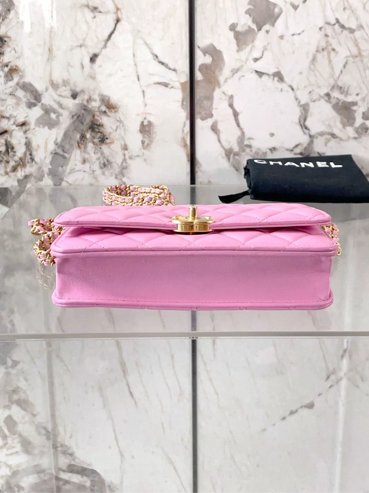 Chanel Pre-loved Bag Very good condition Size ONE SIZE - 4 Thumbnail