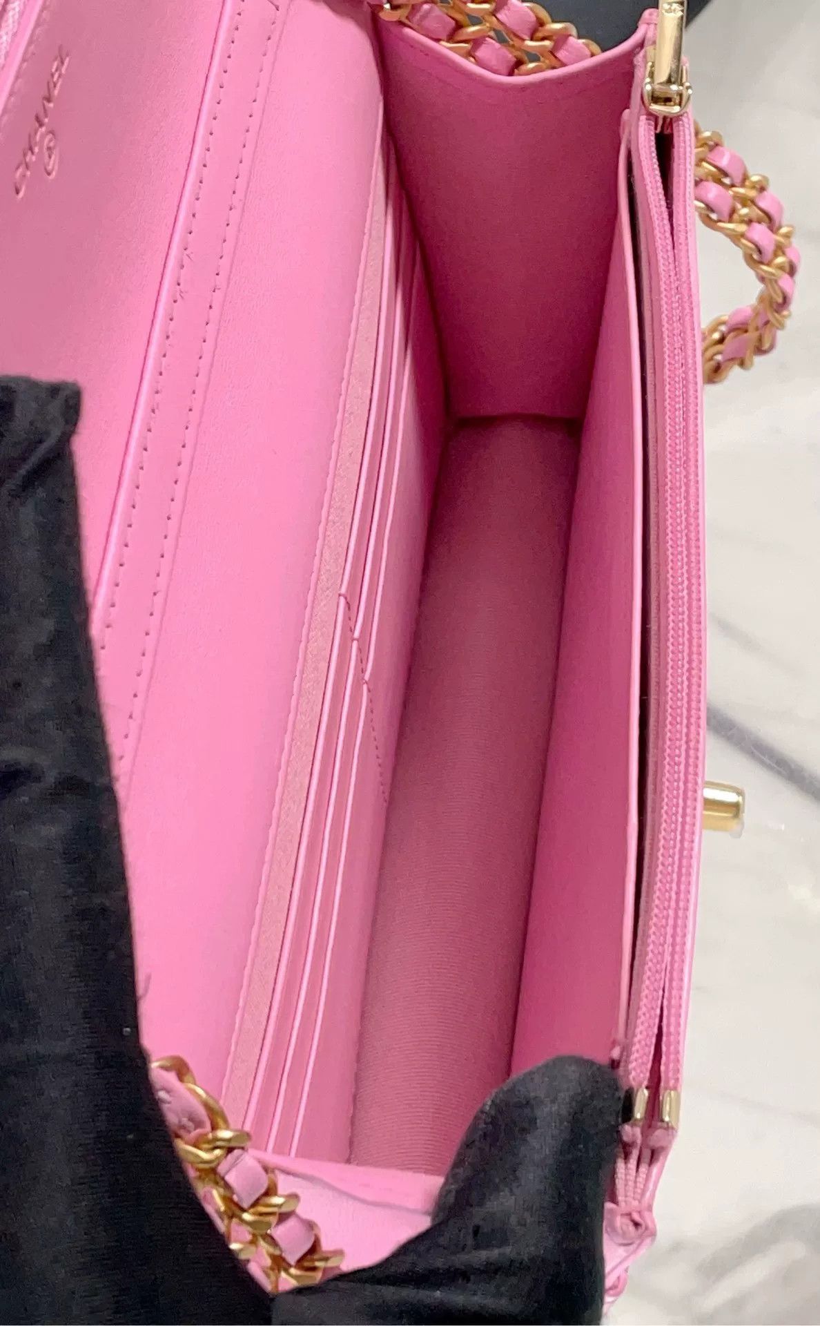 Chanel Pre-loved Bag Very good condition Size ONE SIZE - 9 Thumbnail