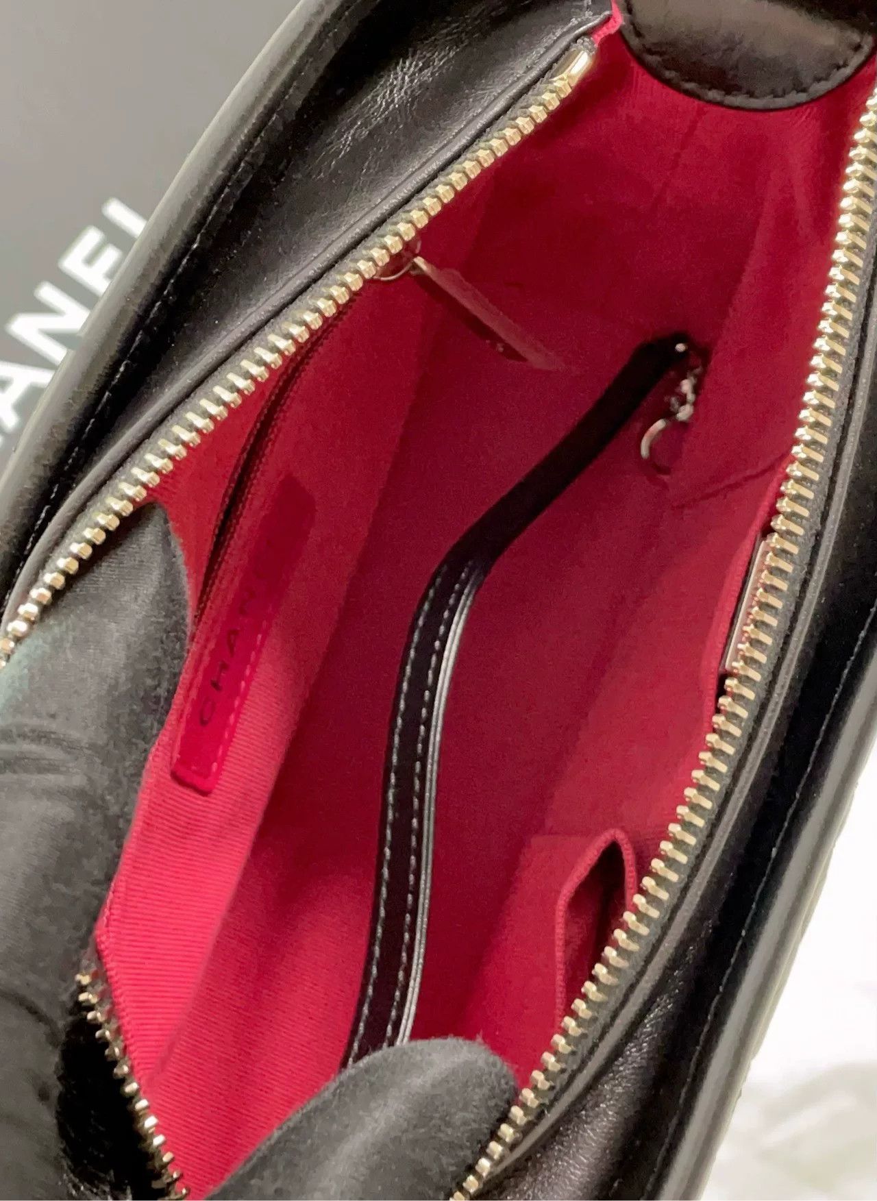 Chanel Pre-loved Bag Very good condition Size ONE SIZE - 9 Thumbnail