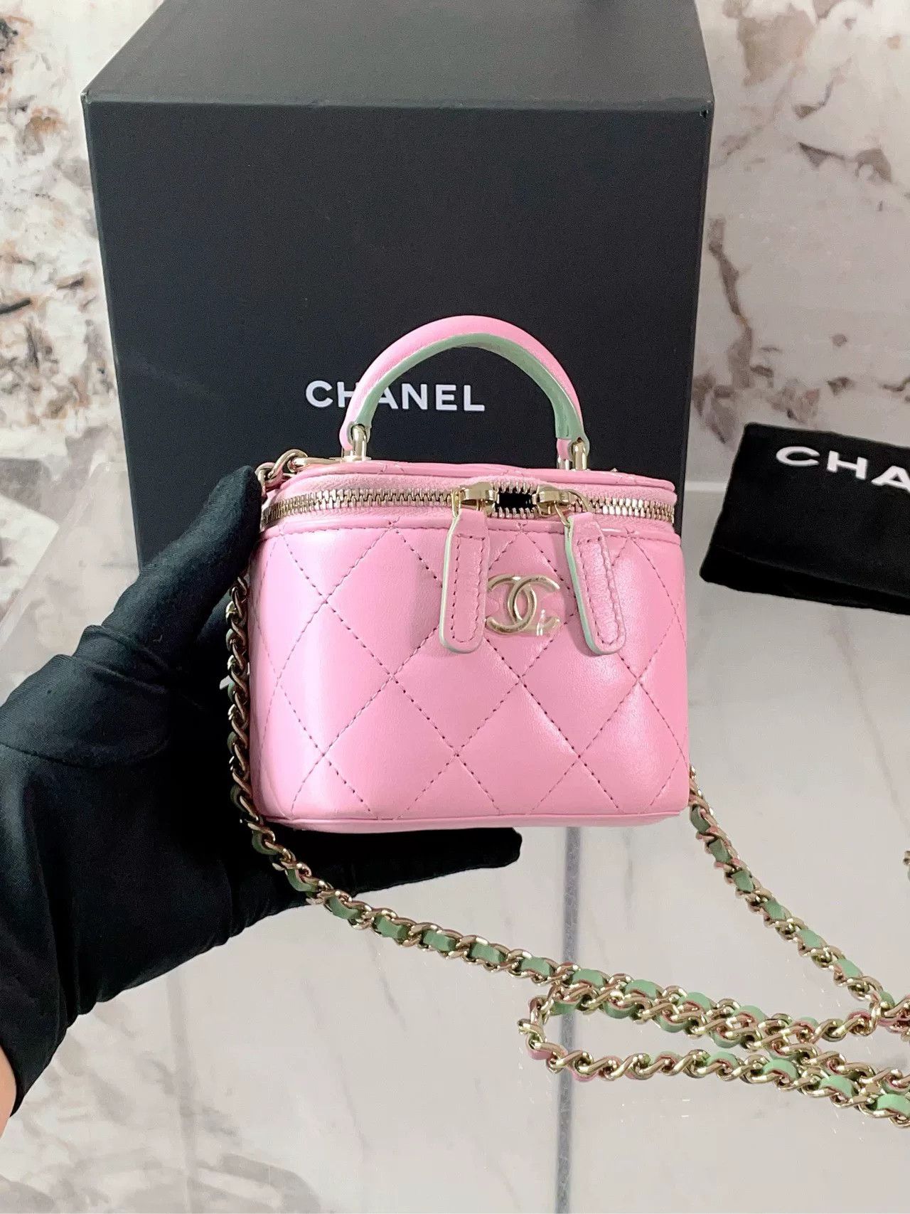 Chanel Pre-loved Bag Very good condition Size ONE SIZE - 6 Thumbnail