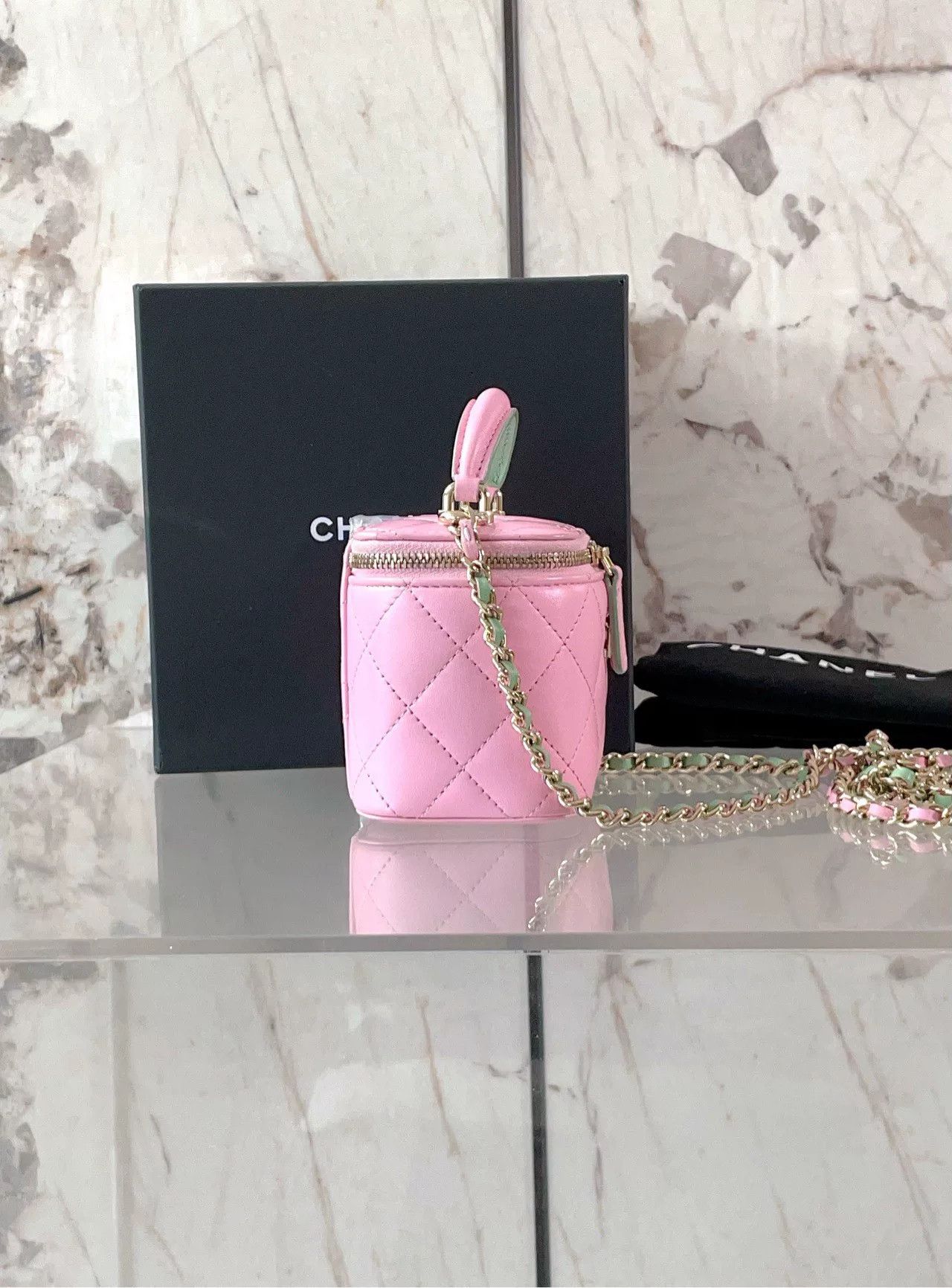 Chanel Pre-loved Bag Very good condition Size ONE SIZE - 3 Thumbnail