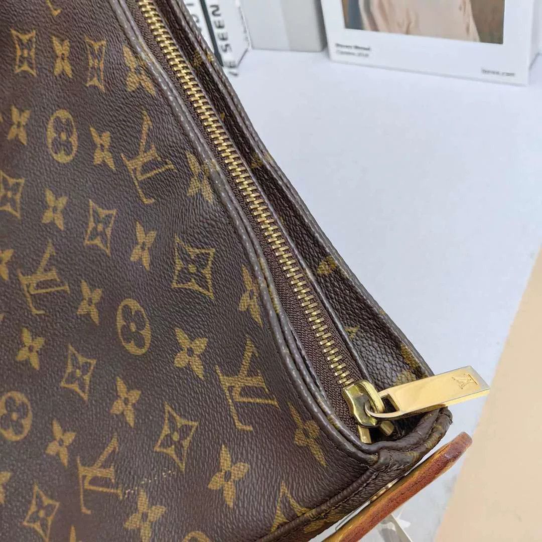 Louis Vuitton Pre-loved Bag Very good condition Size ONE SIZE - 3 Thumbnail